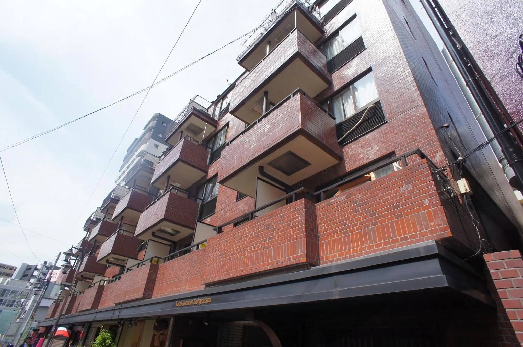 Facade/entrance in Lions Mansion Dogenzaka 207