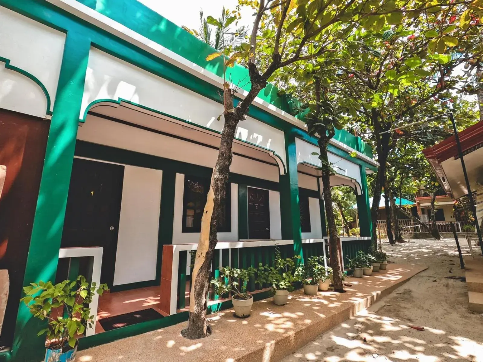 Property building in Rold and Roub Home Suites powered by Cocotel Property building in Rold and Roub Home Suites powered by Cocotel