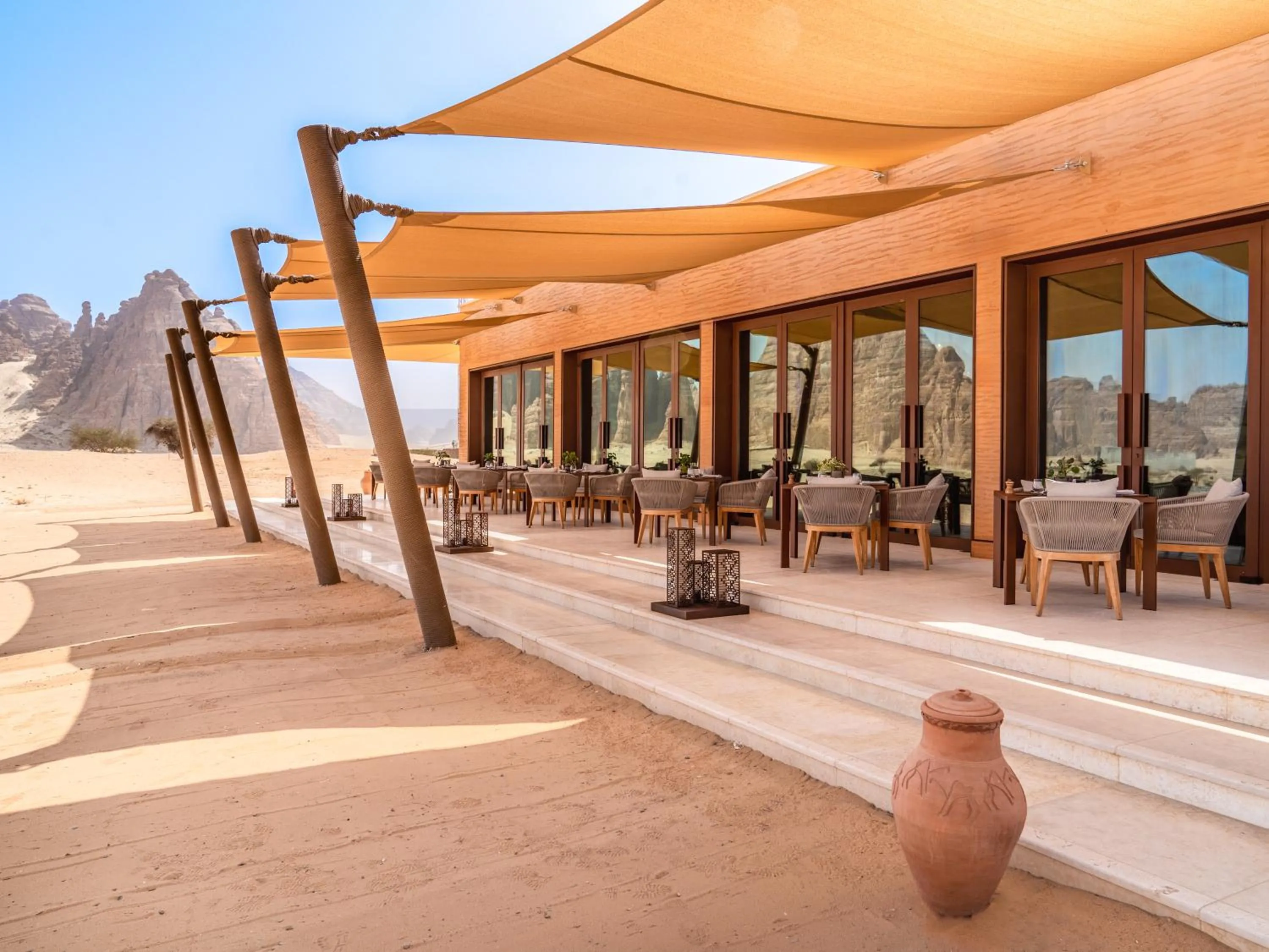 Breakfast in Ashar Tented Resort