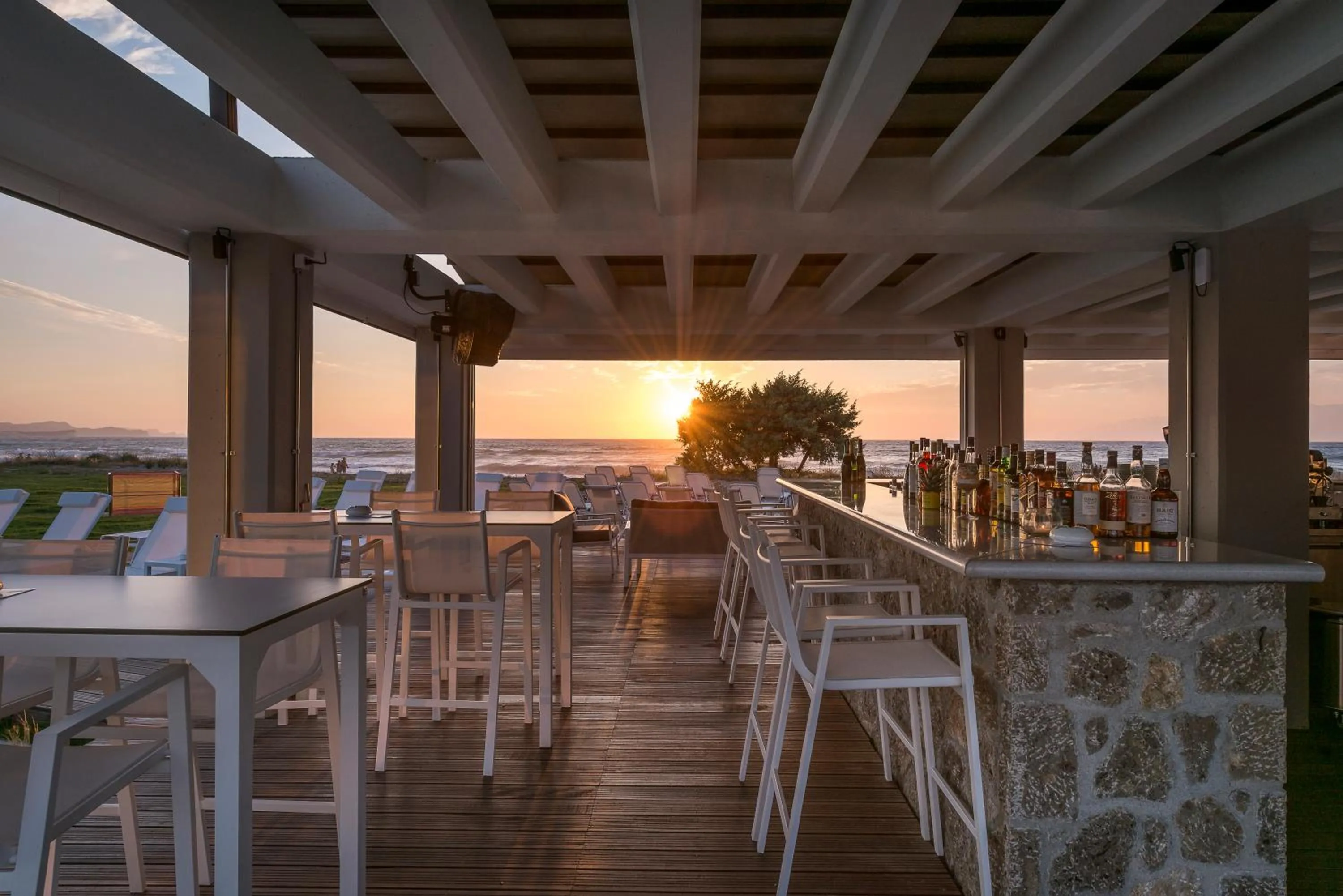 Thalassa Suites