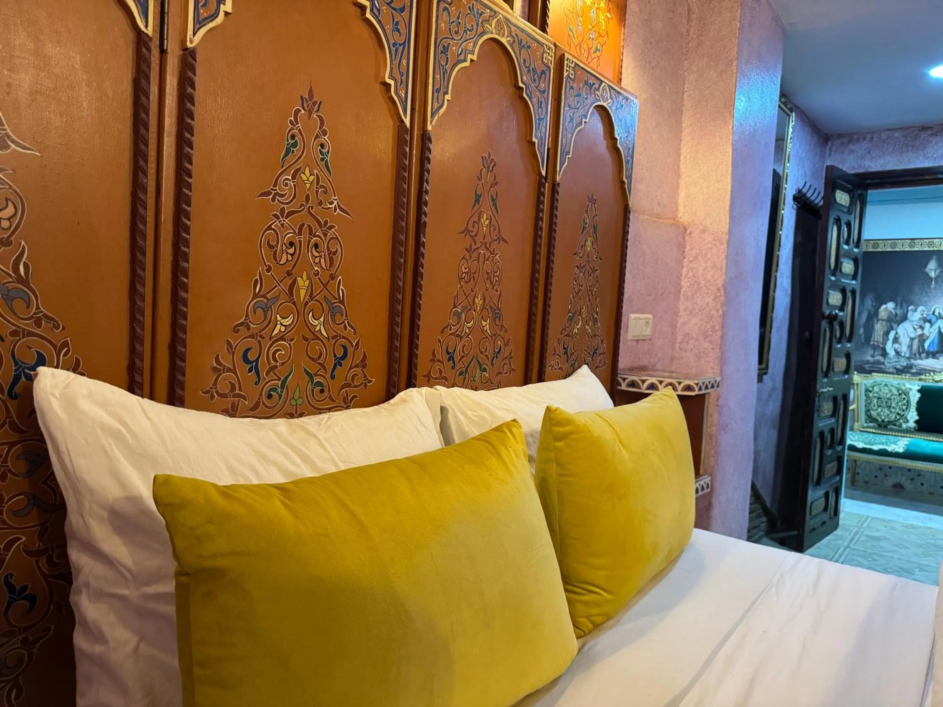 Bed in RIAD ESMERALDA By Dar Ouezzani