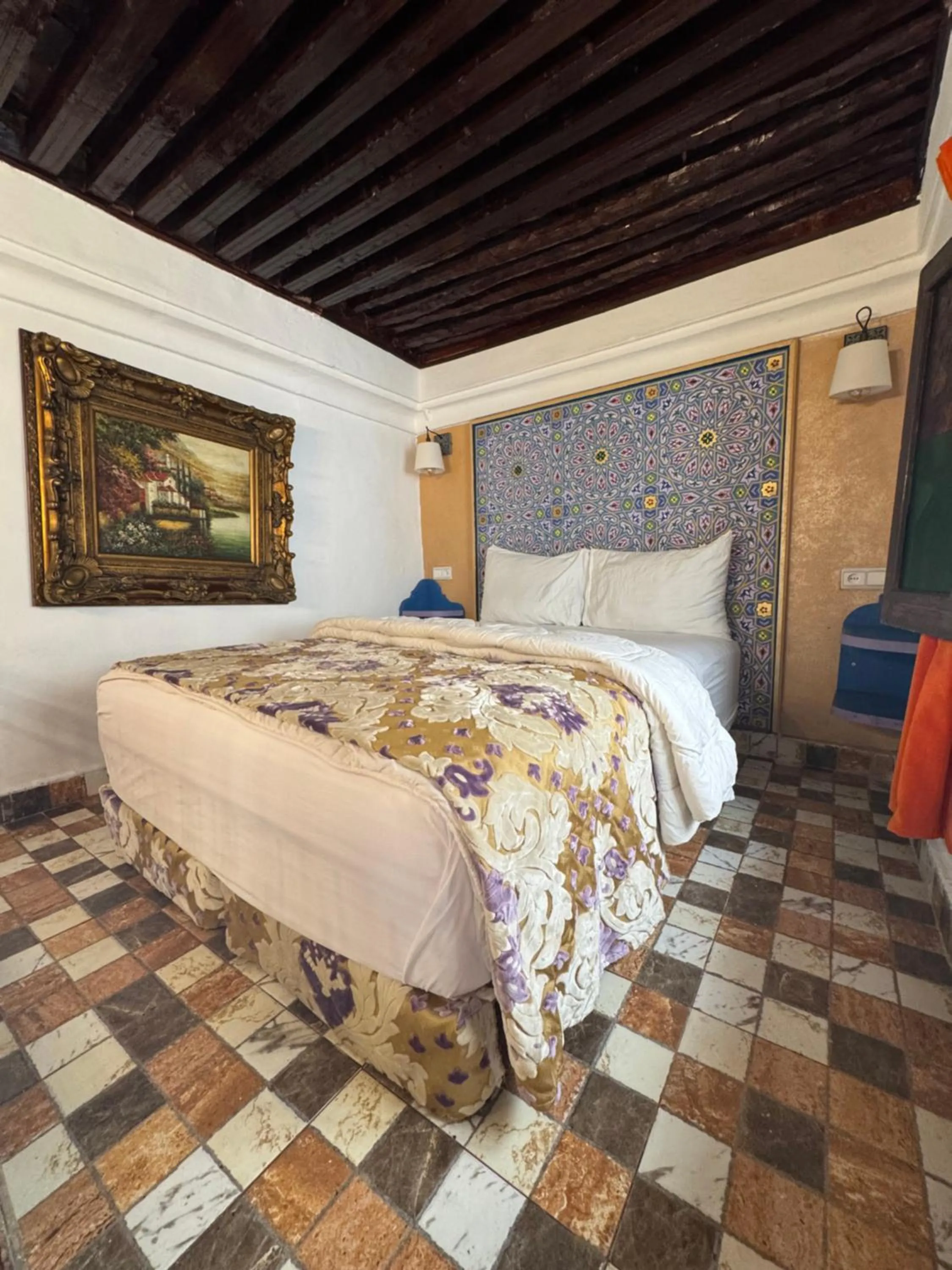 Bed in RIAD ESMERALDA By Dar Ouezzani