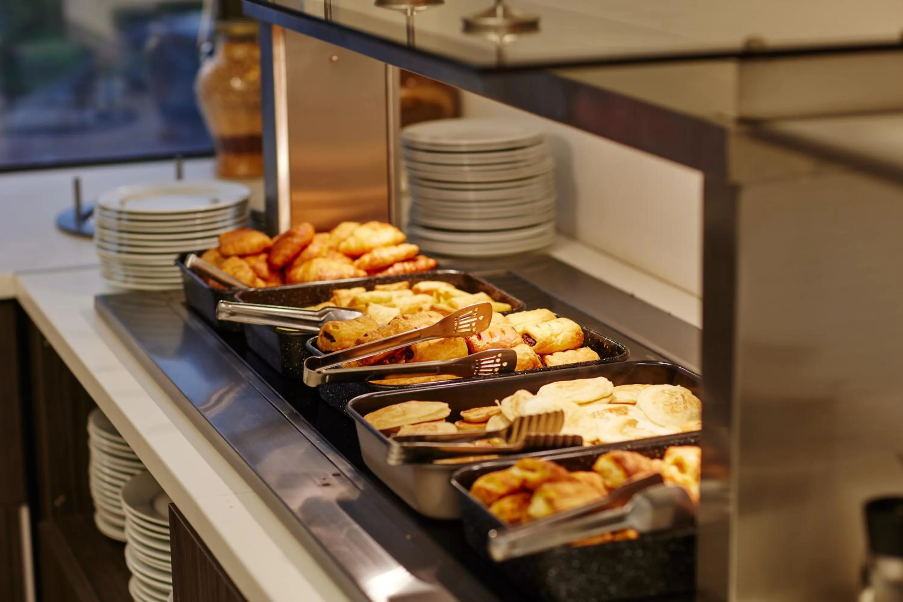 Buffet breakfast in Amnissos Residence