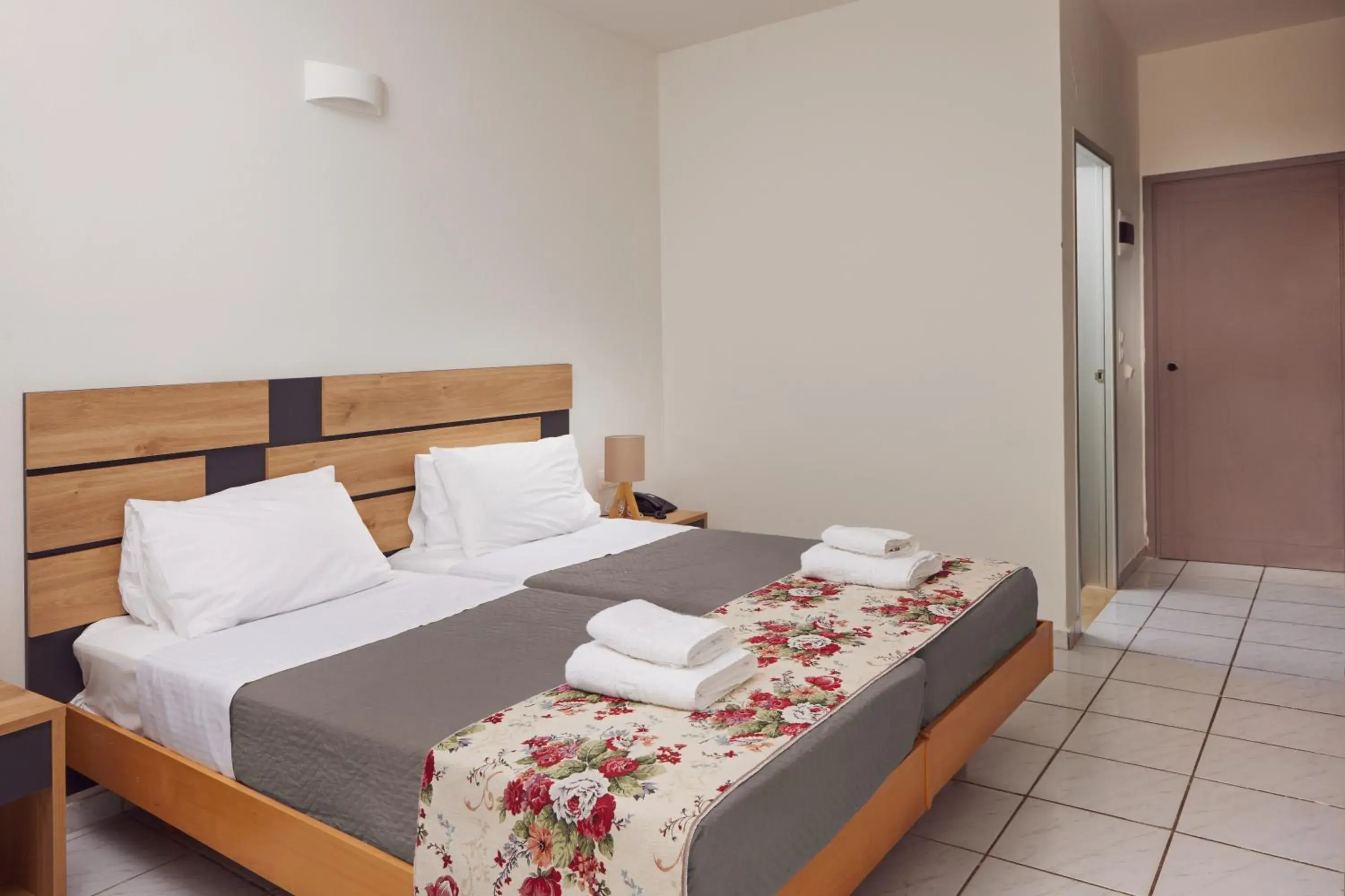 Bed in Amnissos Residence Bed in Amnissos Residence