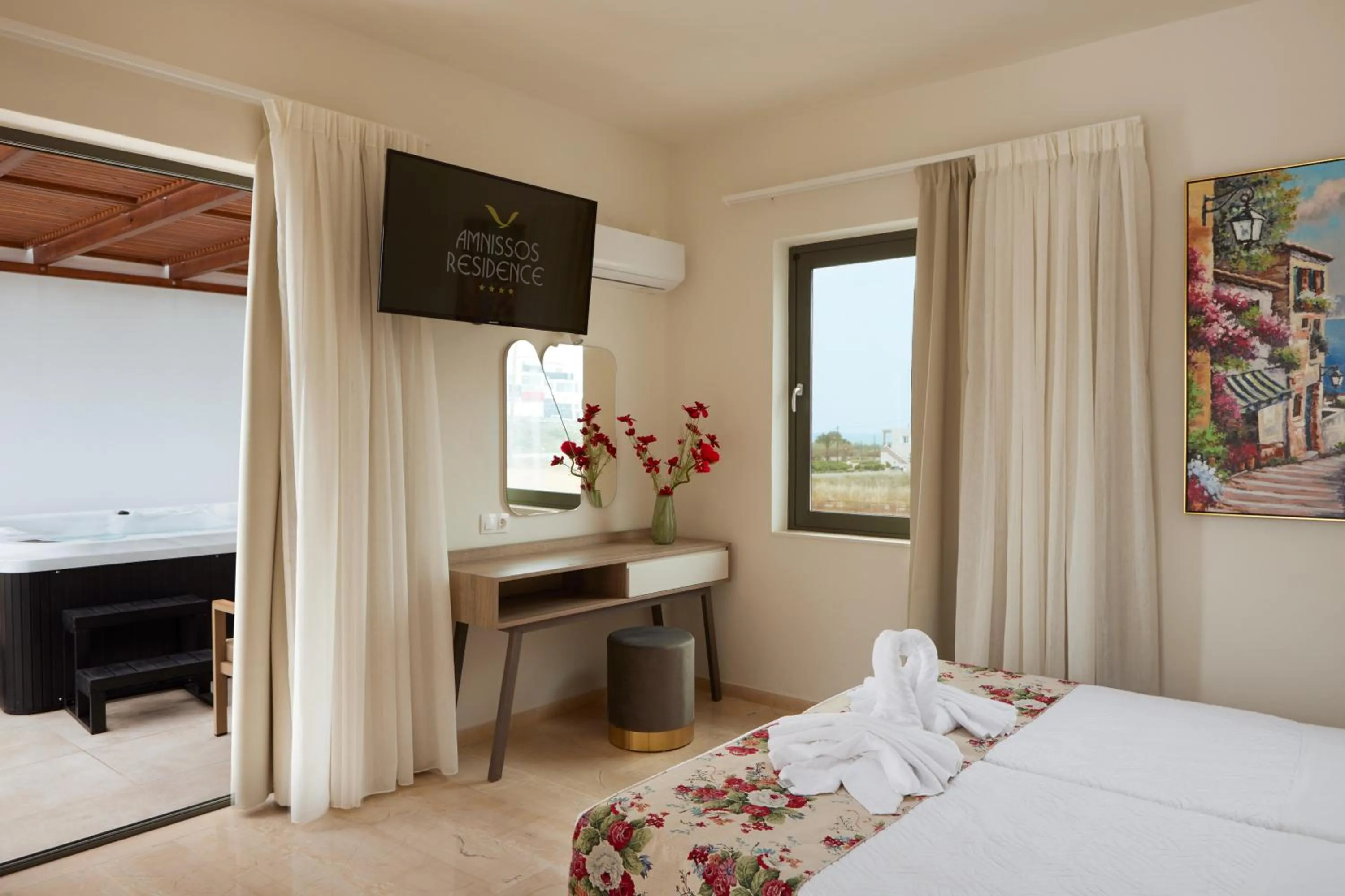 Bed in Amnissos Residence