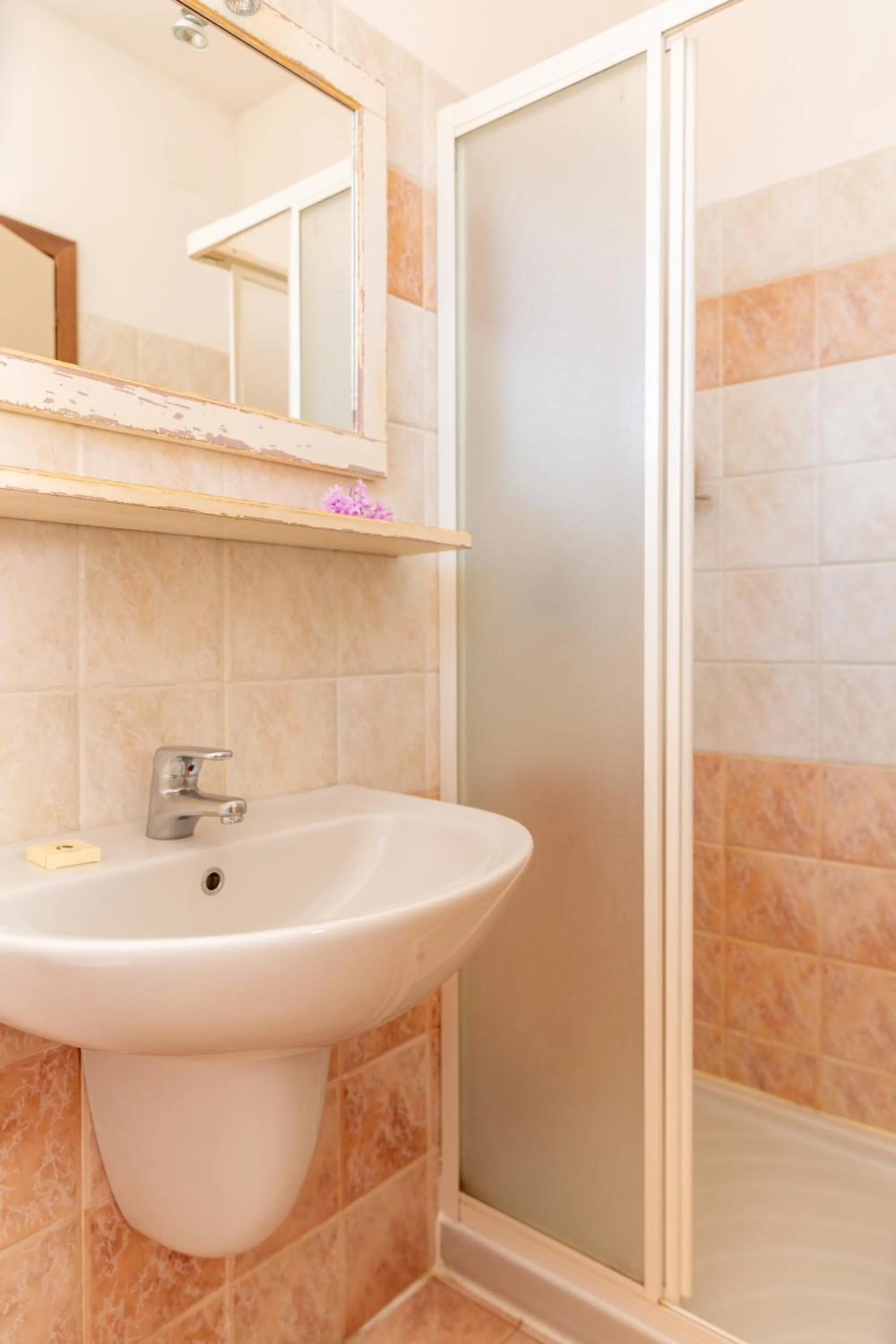 Shower in Palazzo Vittoria