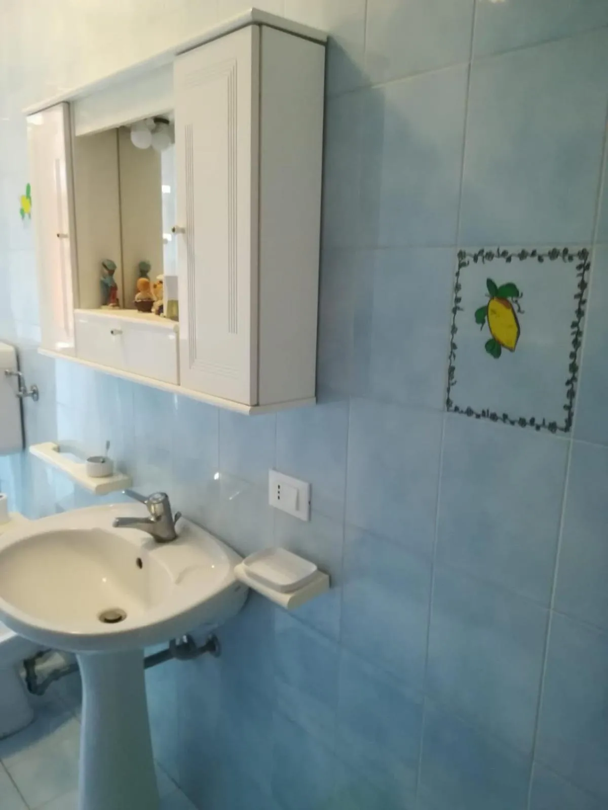 Twin Room with Shared Bathroom in Sunset Cottage