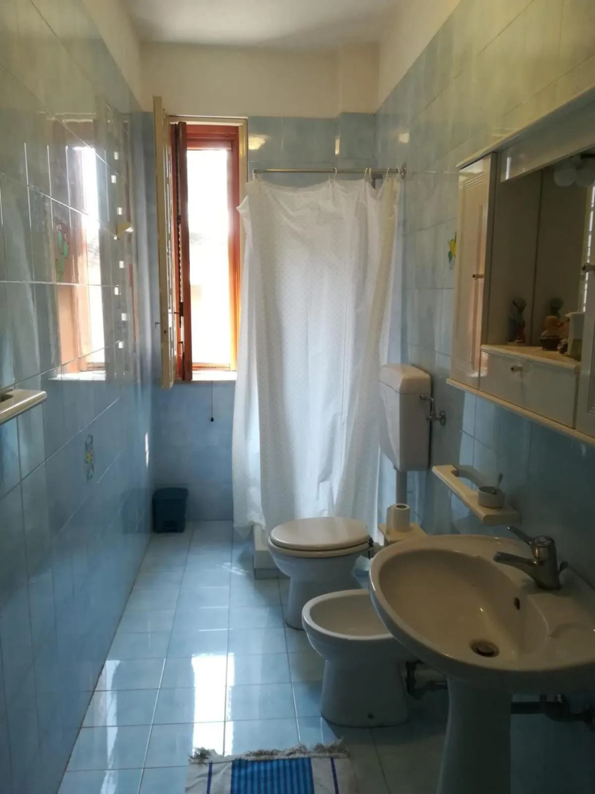 Double Room with Shared Bathroom in Sunset Cottage