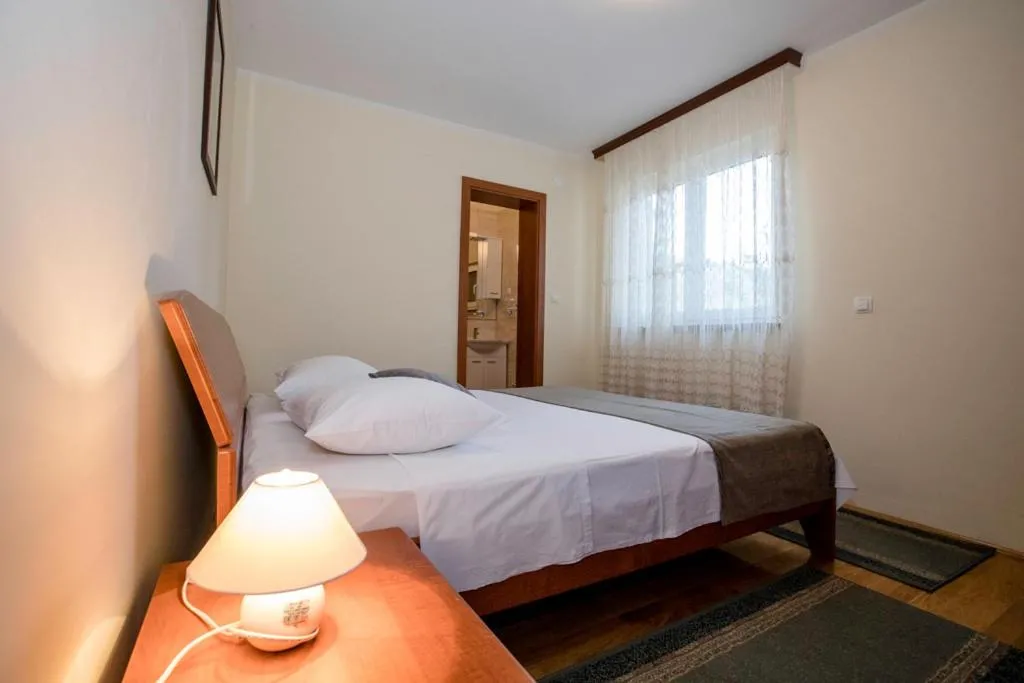 Apartments Dionis