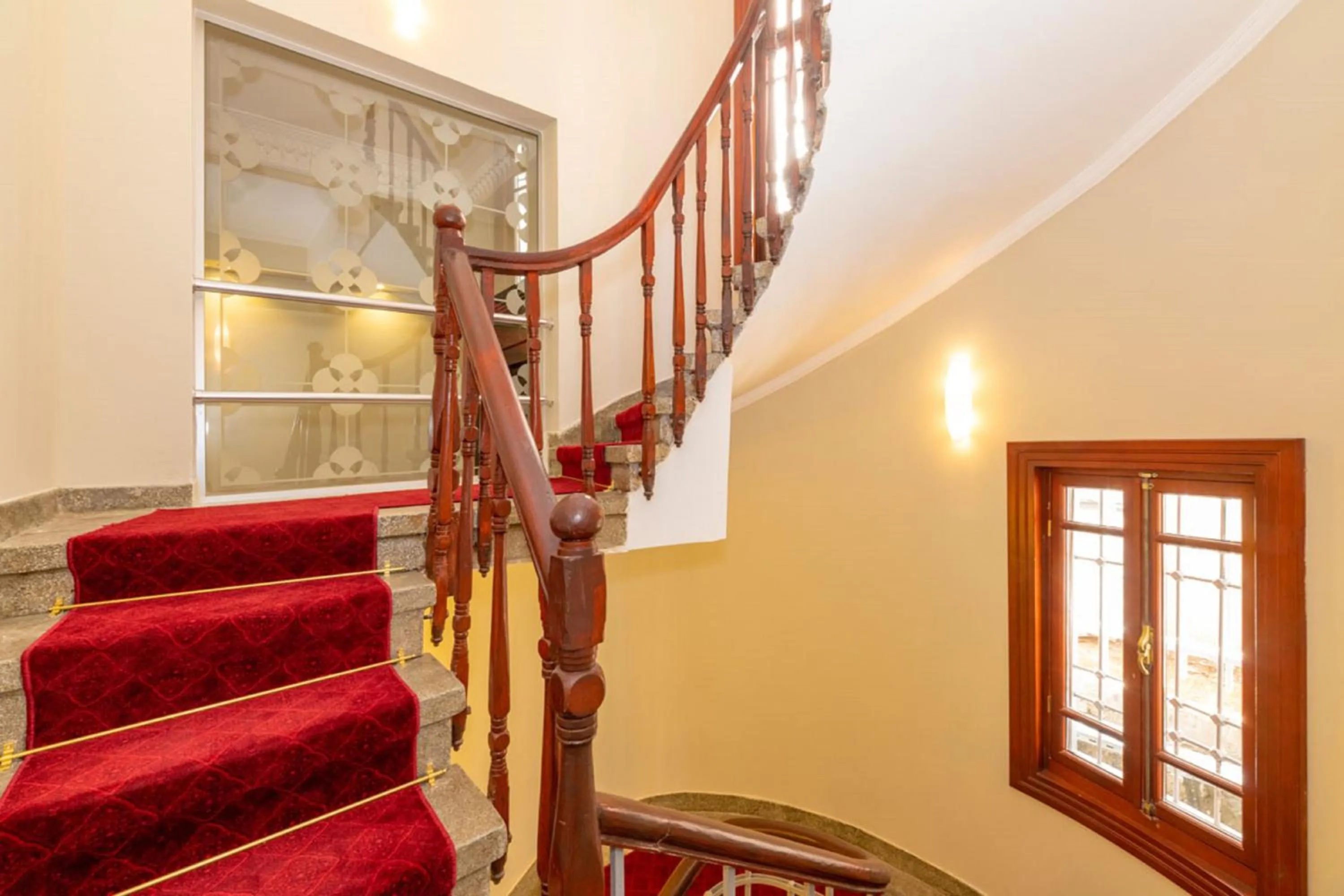 Property building in Blue Gilroy Hotel