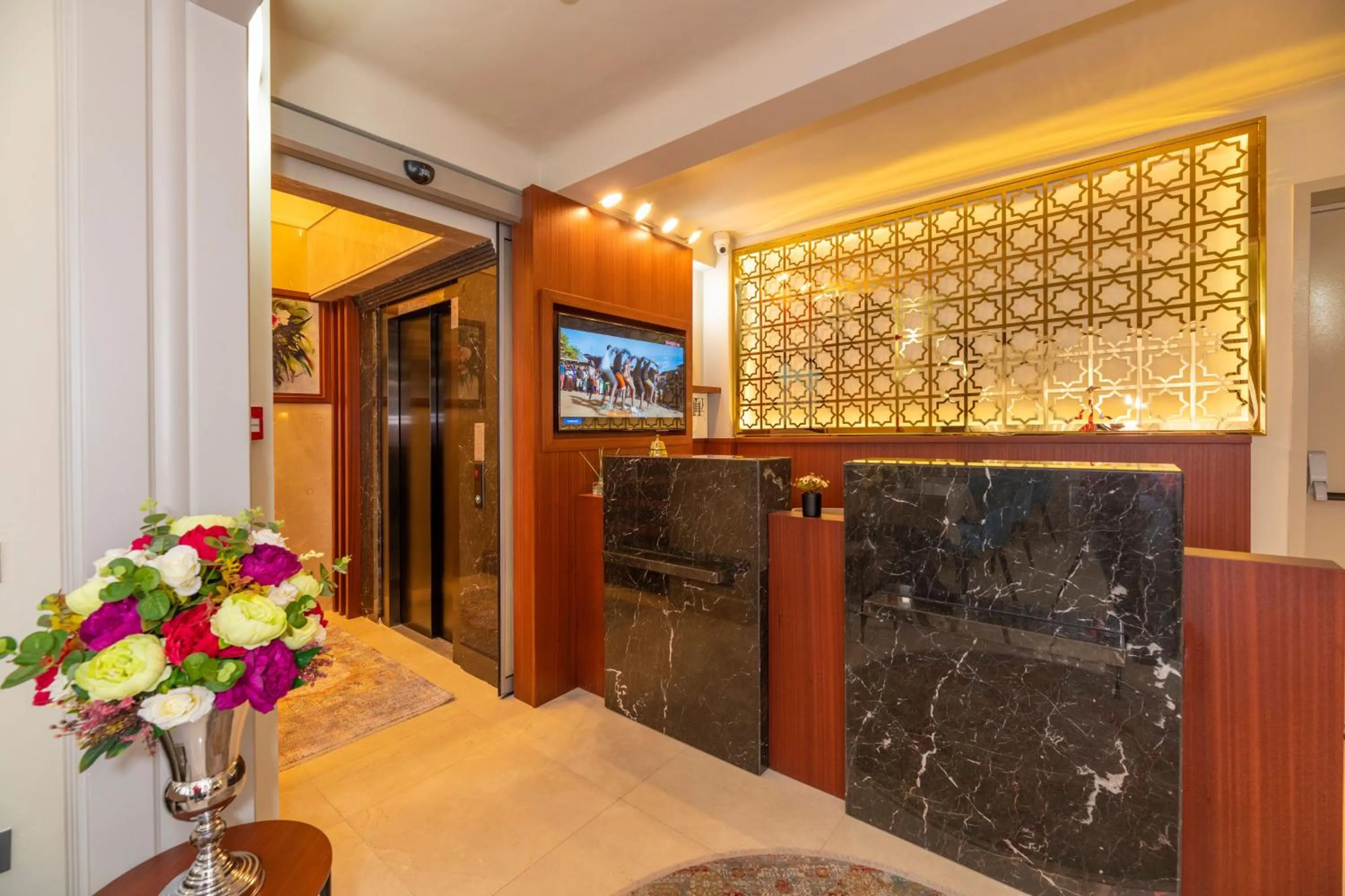 Lobby or reception in Blue Gilroy Hotel