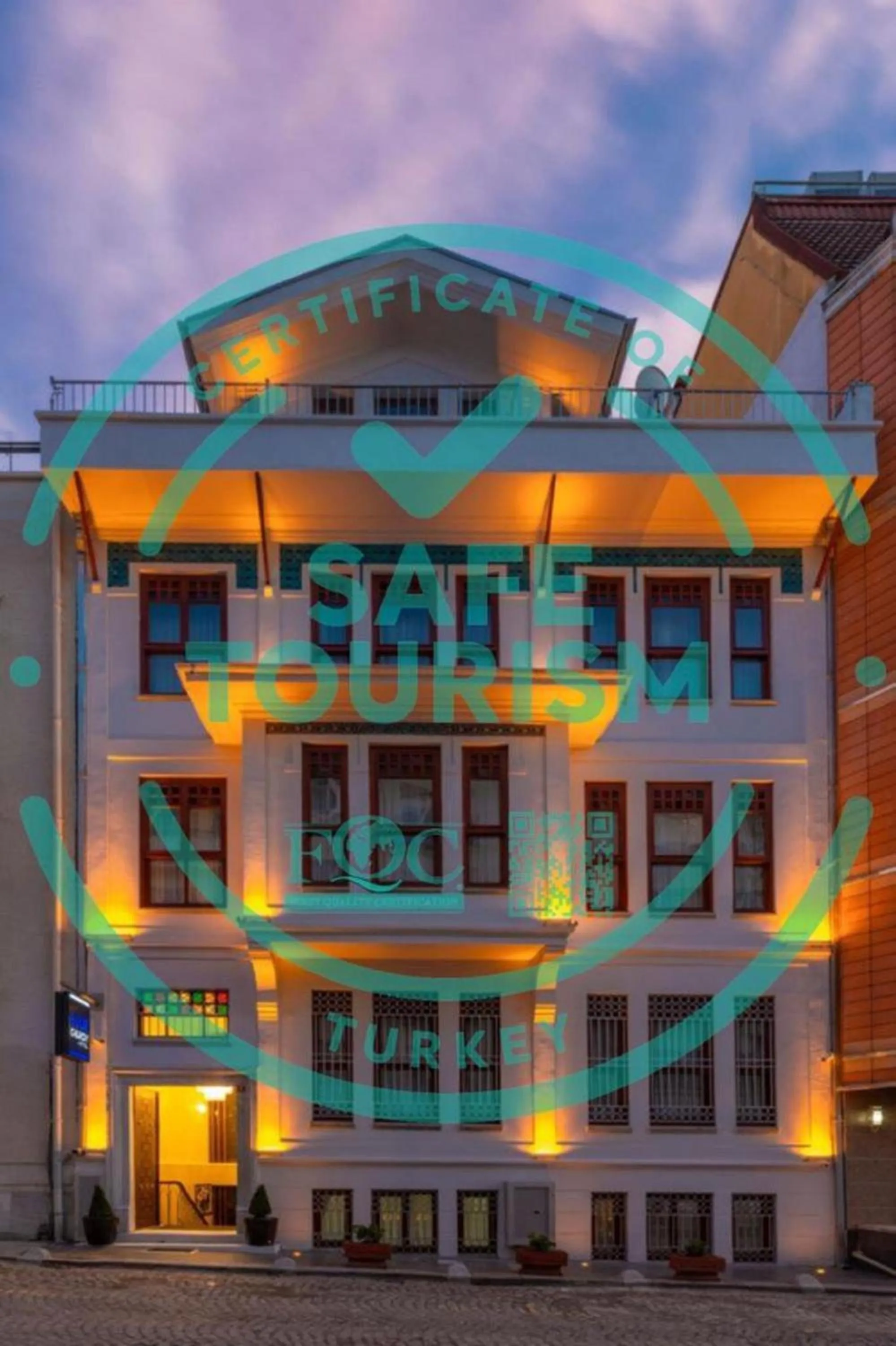 Property building in Blue Gilroy Hotel