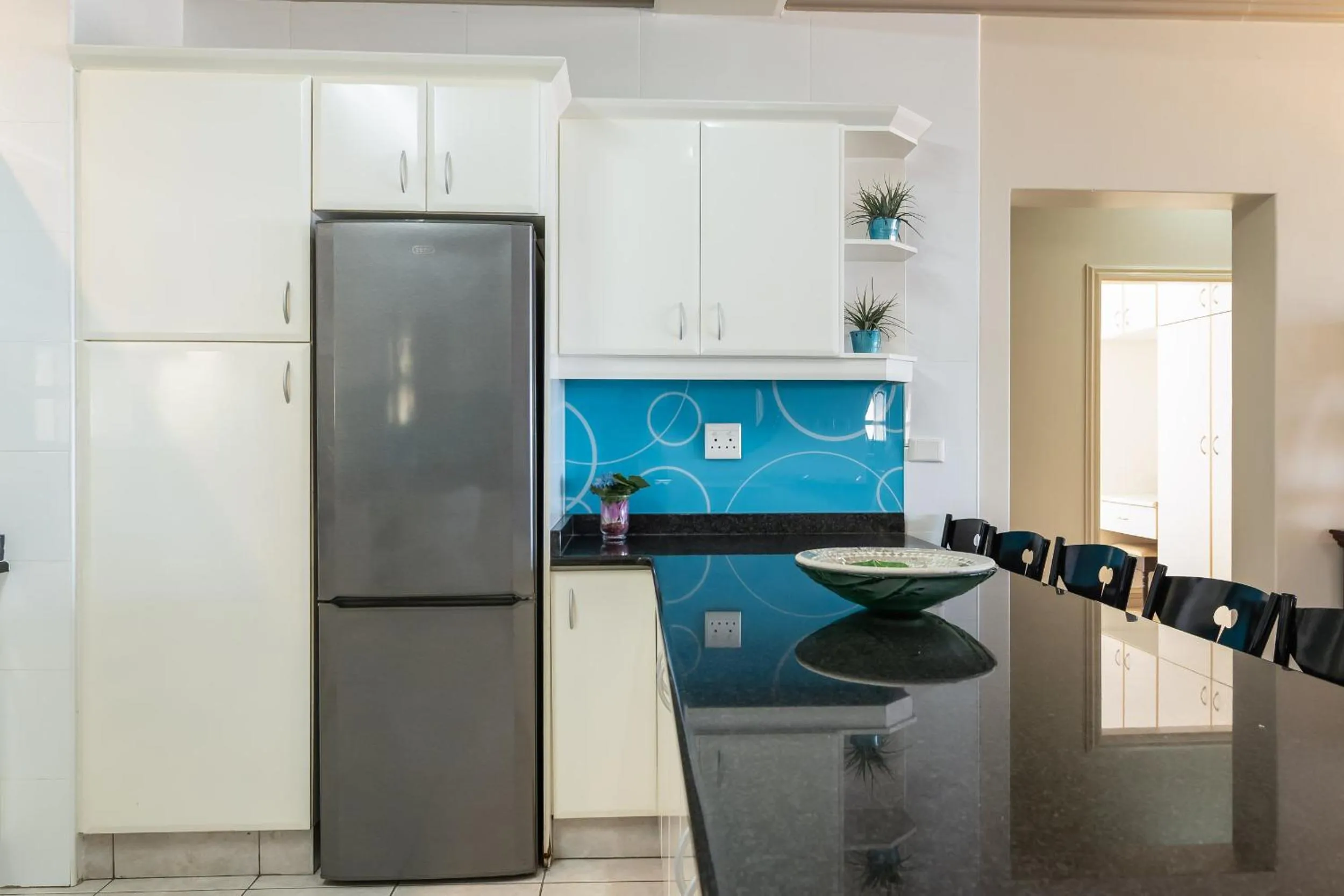 Miramar 3 - FAMILY ONLY Max 4 adults and 4 children