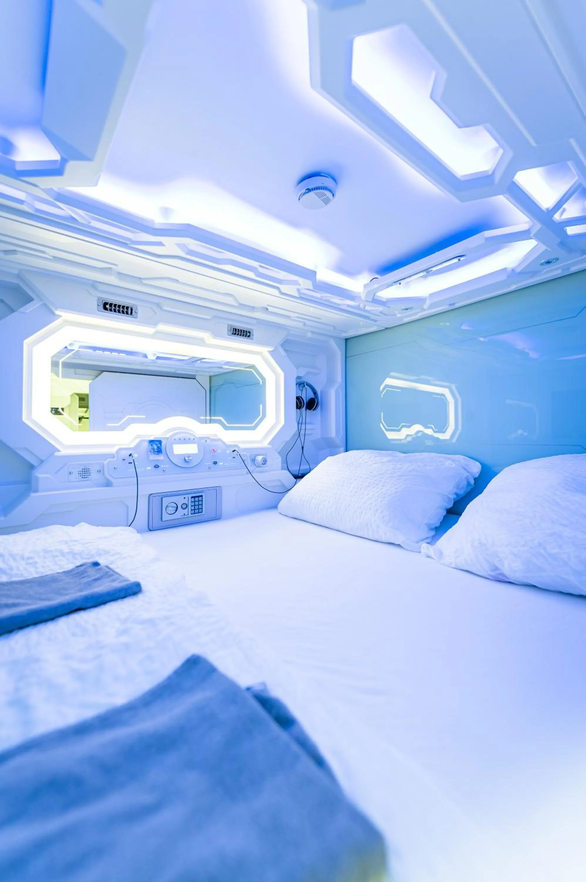 Space Home Apartment - Inner City