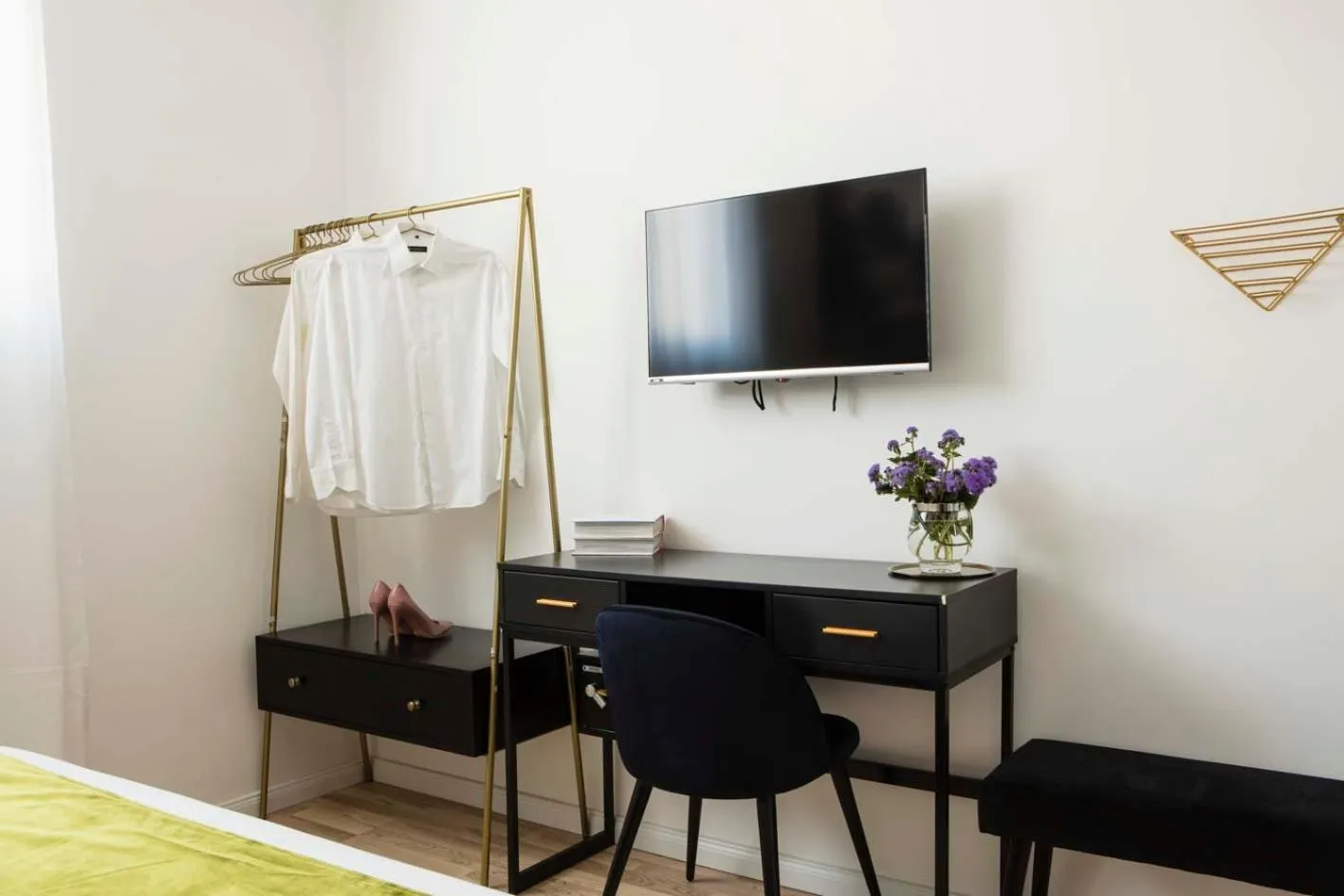 Bedroom, Bed in The Vista Rooms & Terrace