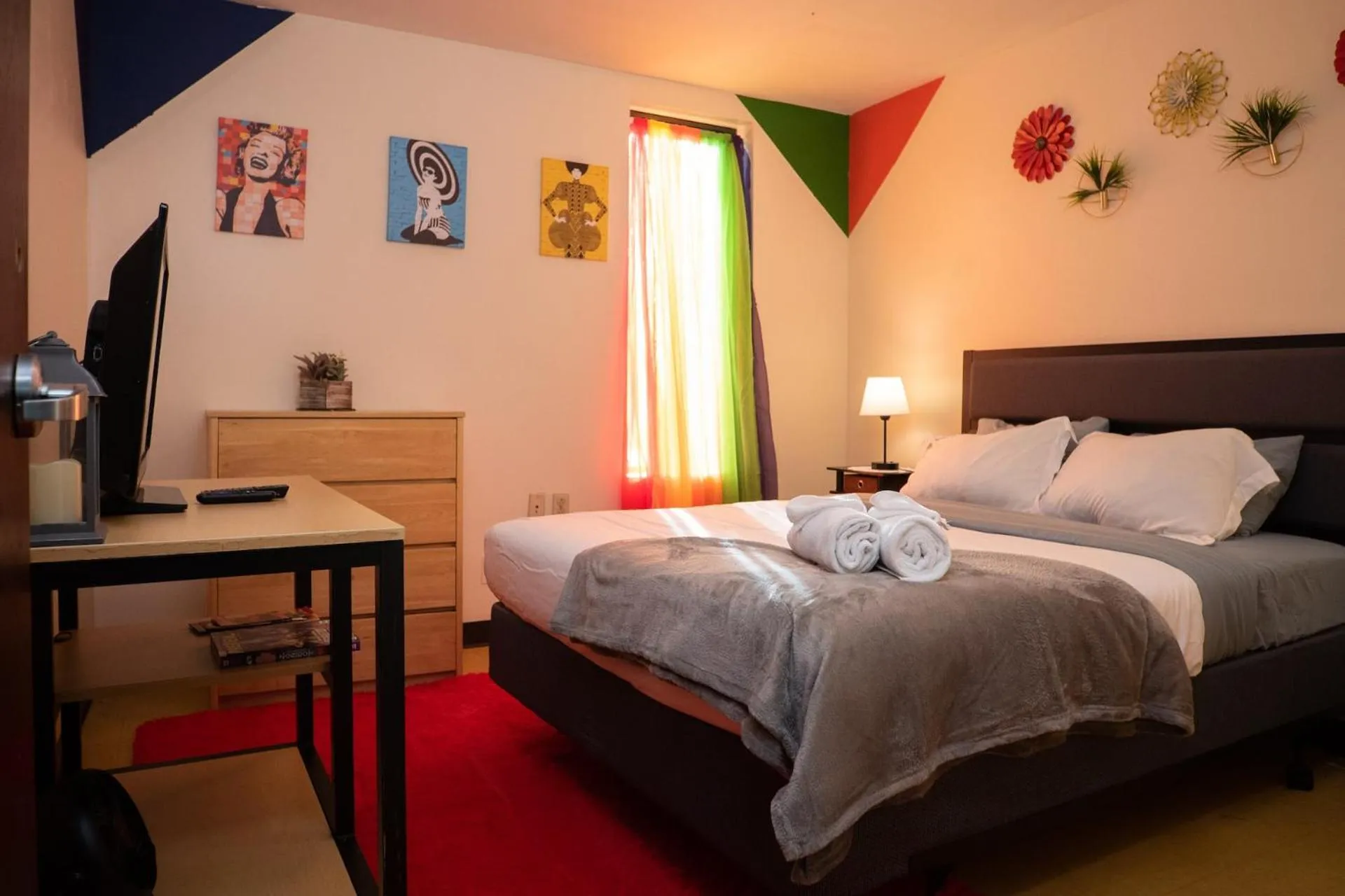 Bed in Stay Pittsburgh