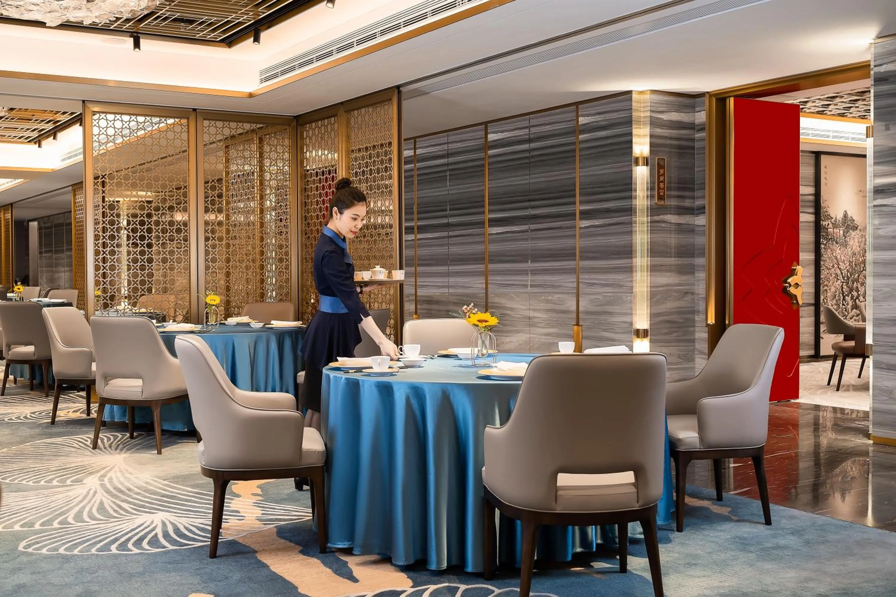 Restaurant/places to eat in China Hotel Guangzhou