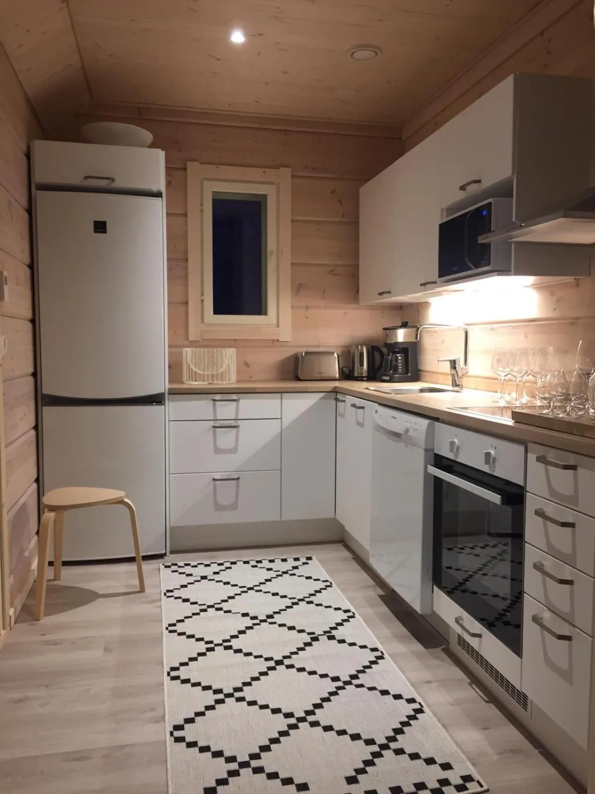 Kitchen or kitchenette in Iisakki Village