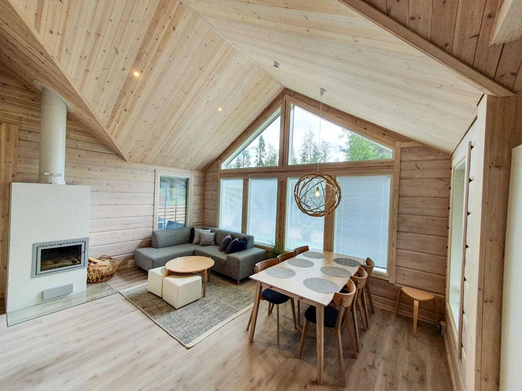 Dining area in Iisakki Village