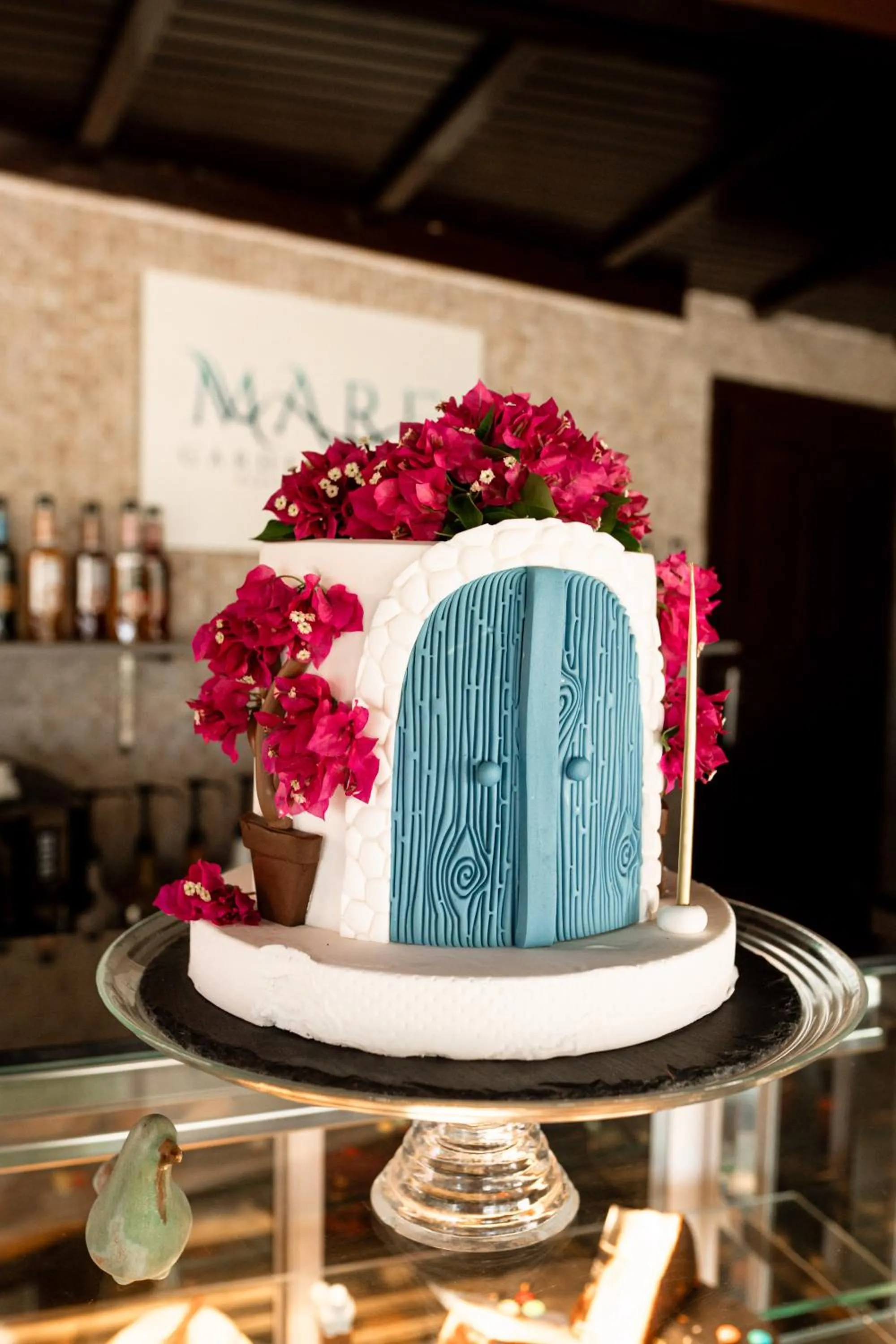 Restaurant/places to eat in Mare Garden Hotel