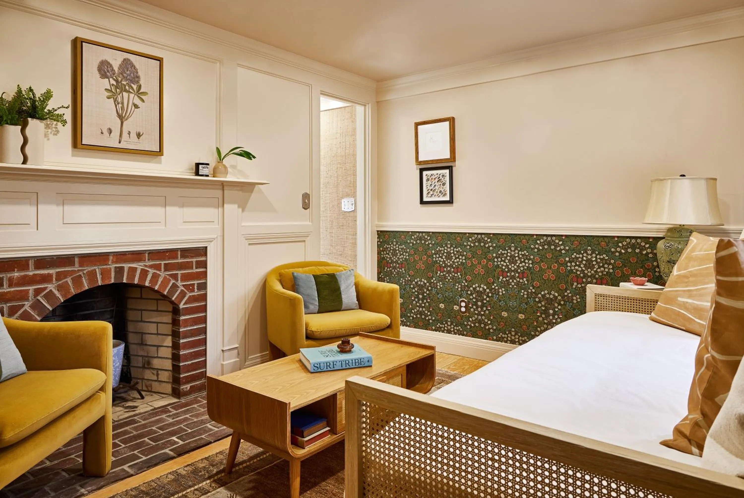 Living room, Bed in Life House, Nantucket