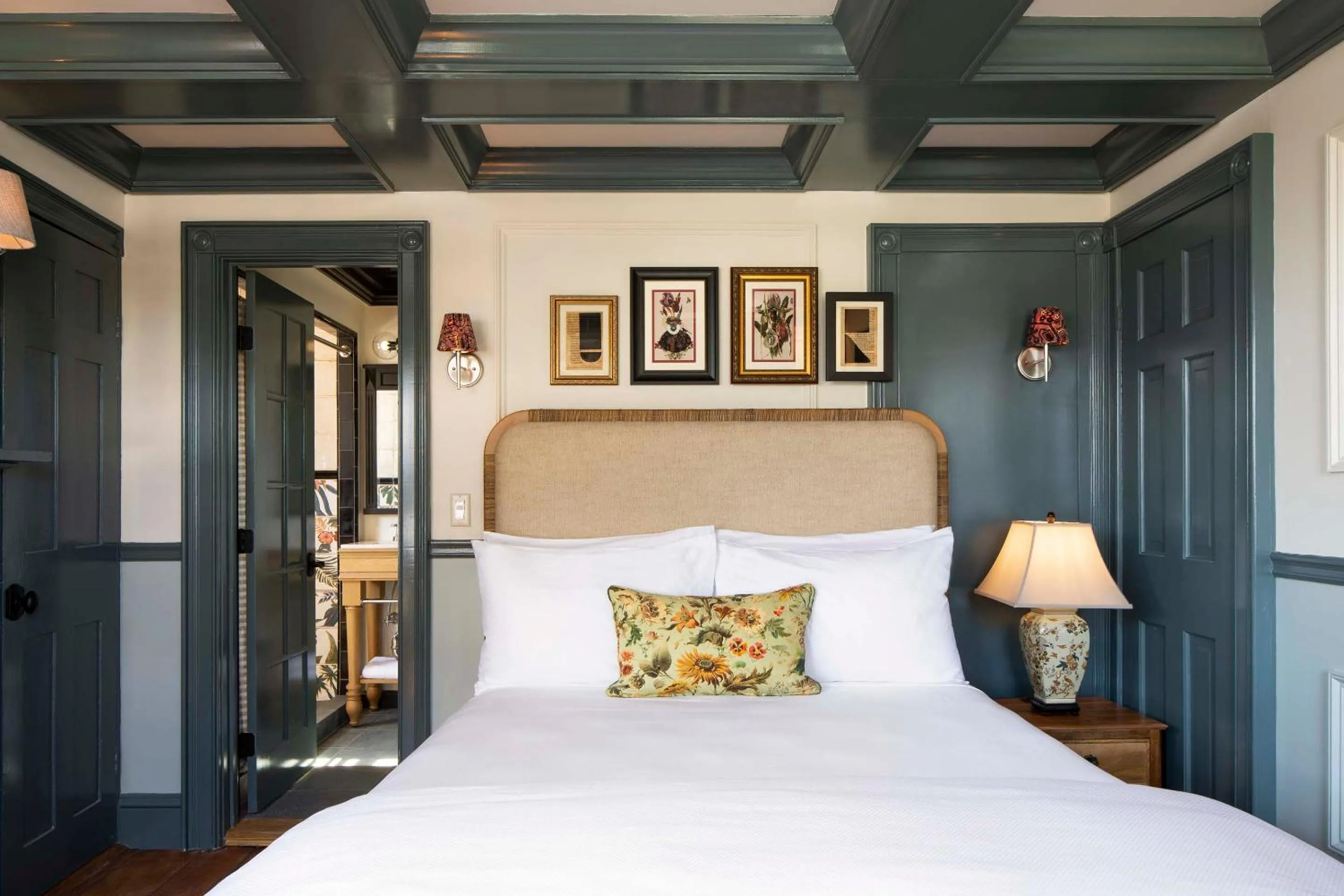 Bedroom, Bed in Life House, Nantucket