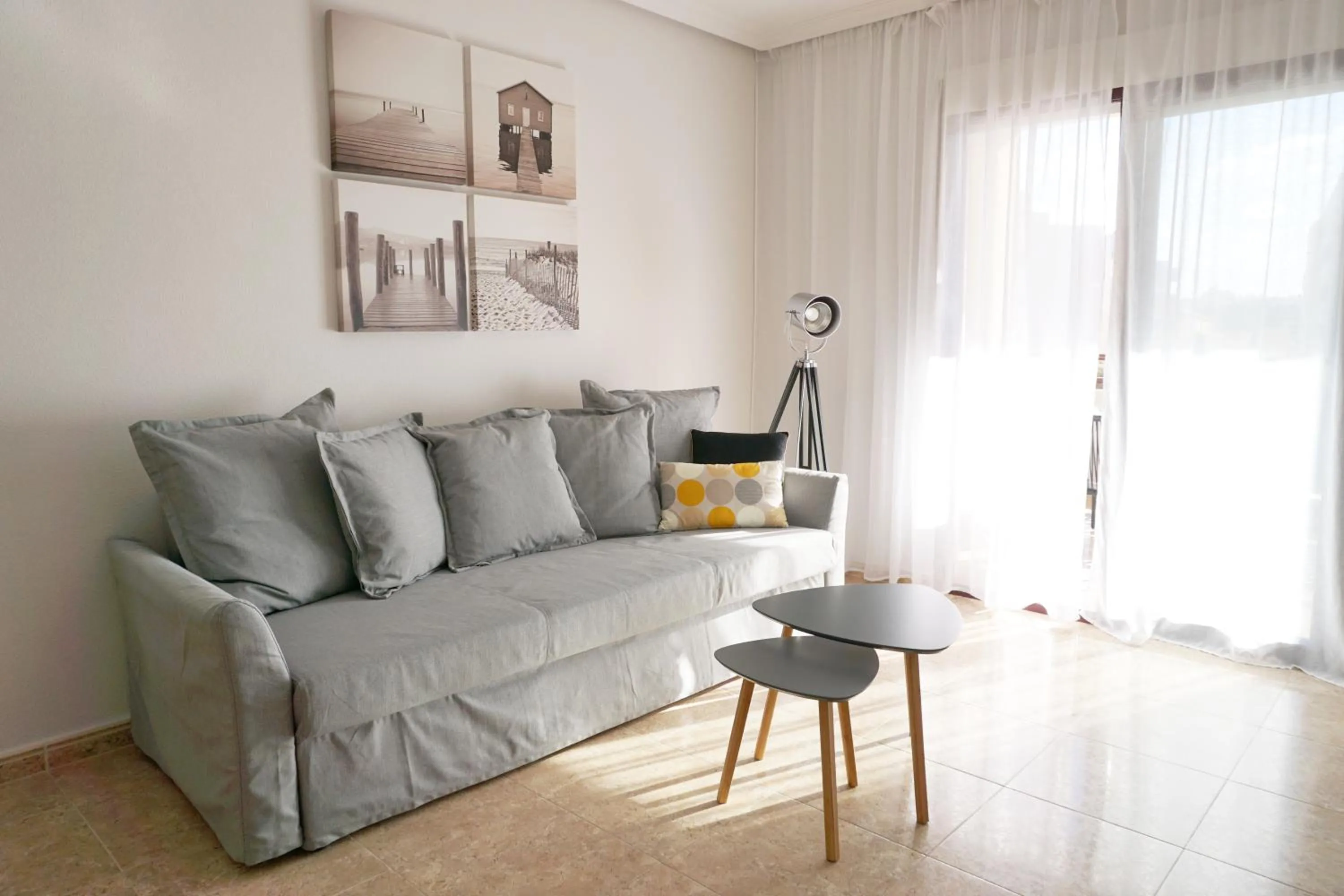 Living room in COSTA MARINA - Cabo Roig - Vista a piscina