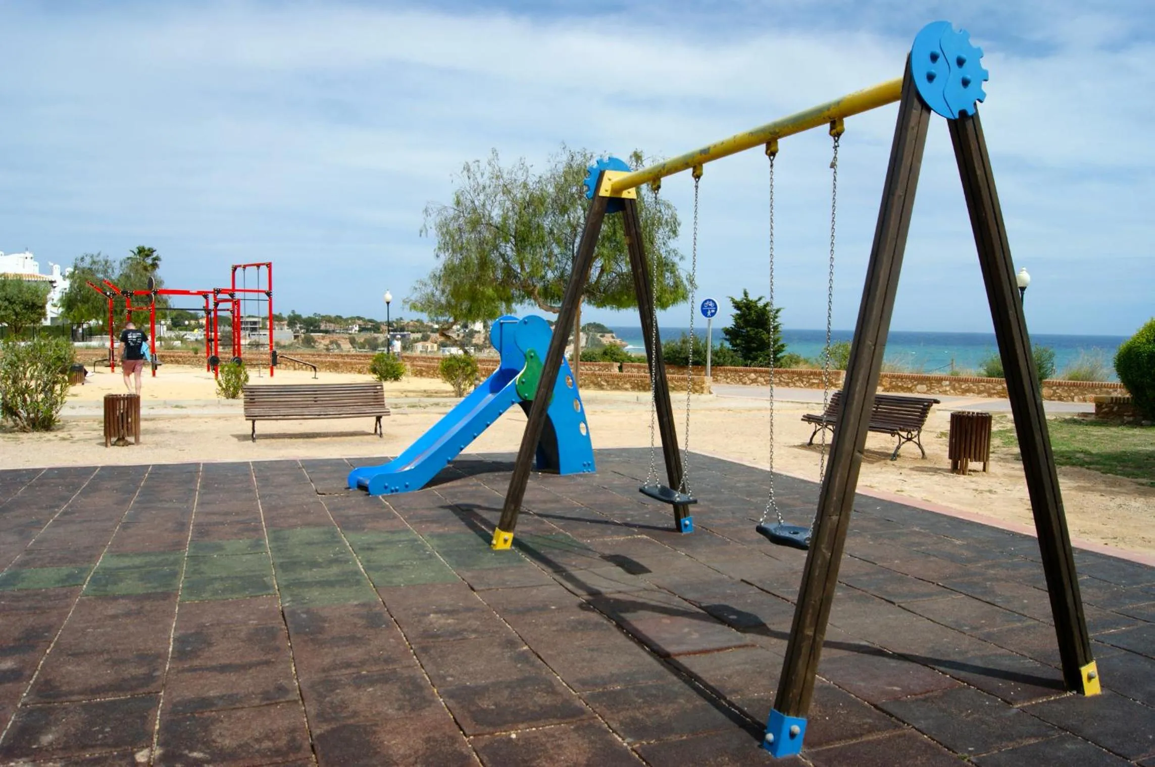 Children play ground in COSTA MARINA - Cabo Roig - Vista a piscina