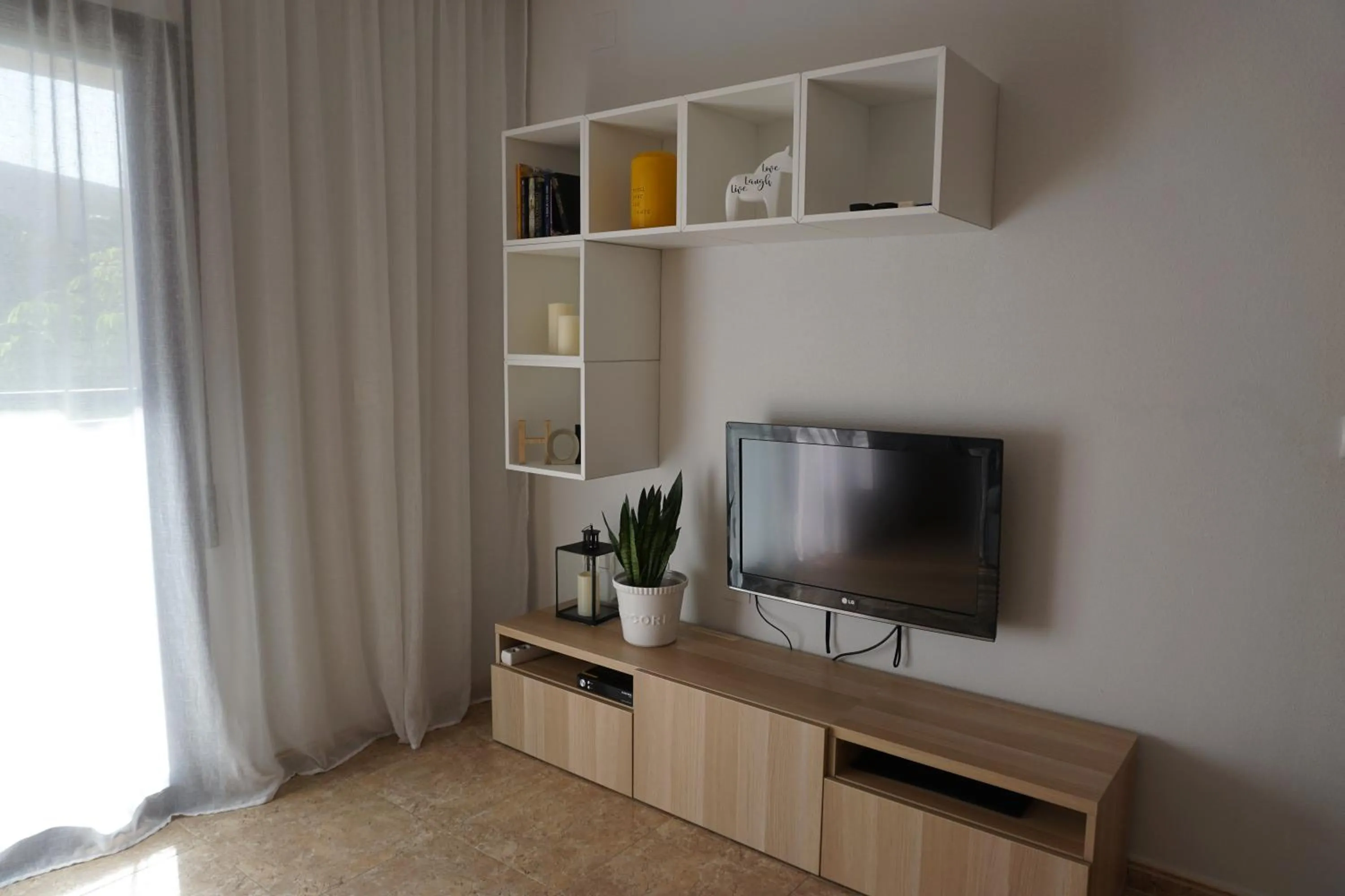 TV and multimedia in COSTA MARINA - Cabo Roig - Vista a piscina