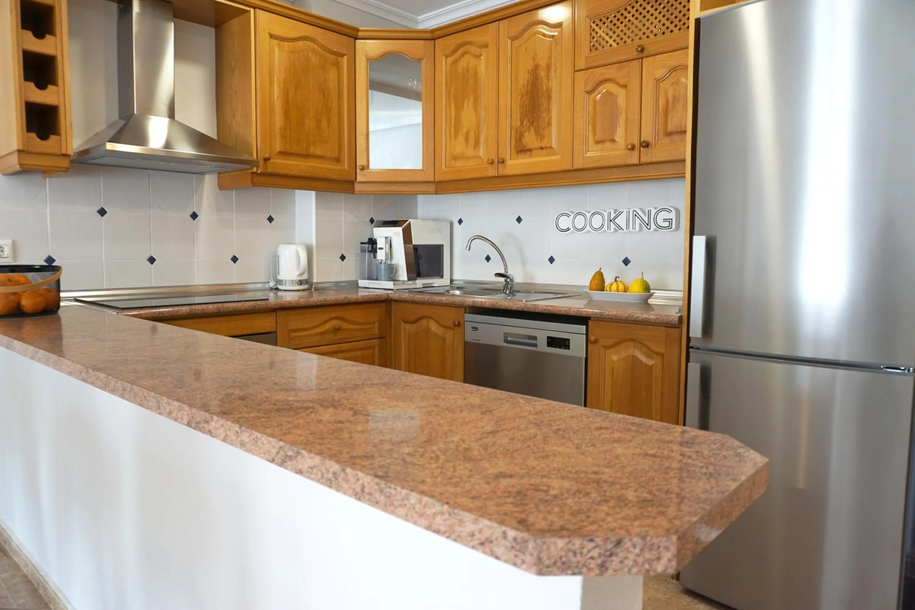 Kitchen or kitchenette in COSTA MARINA - Cabo Roig - Vista a piscina