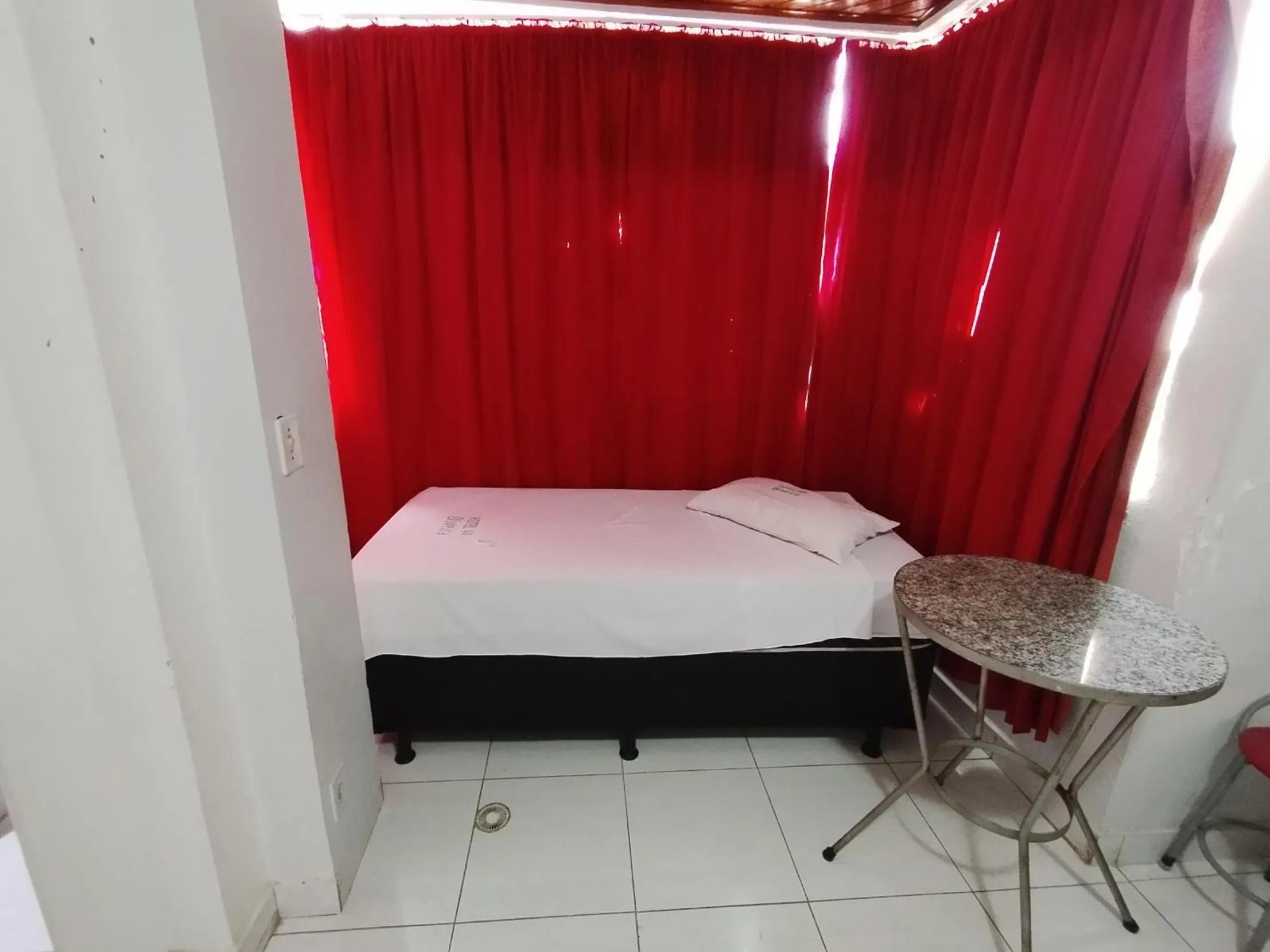 Bed in Hotel Oliveira