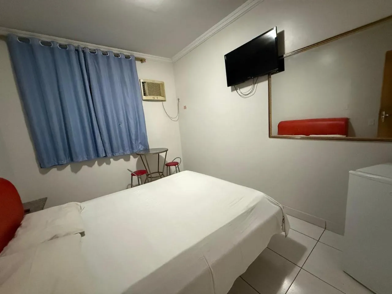 Bed in Hotel Oliveira