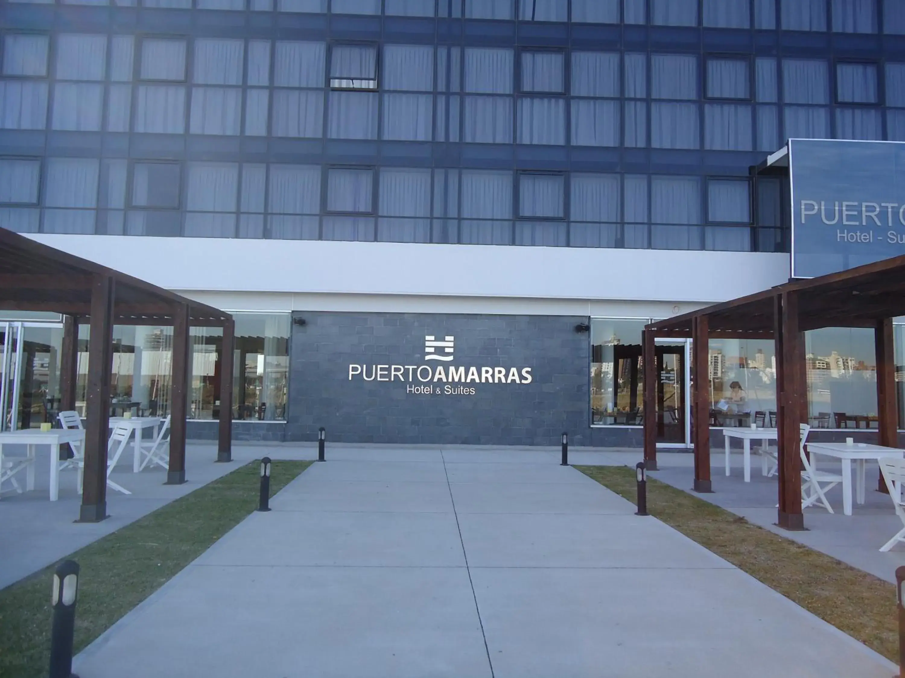 Facade/entrance in Puerto Amarras Hotel & Suites Facade/entrance in Puerto Amarras Hotel & Suites