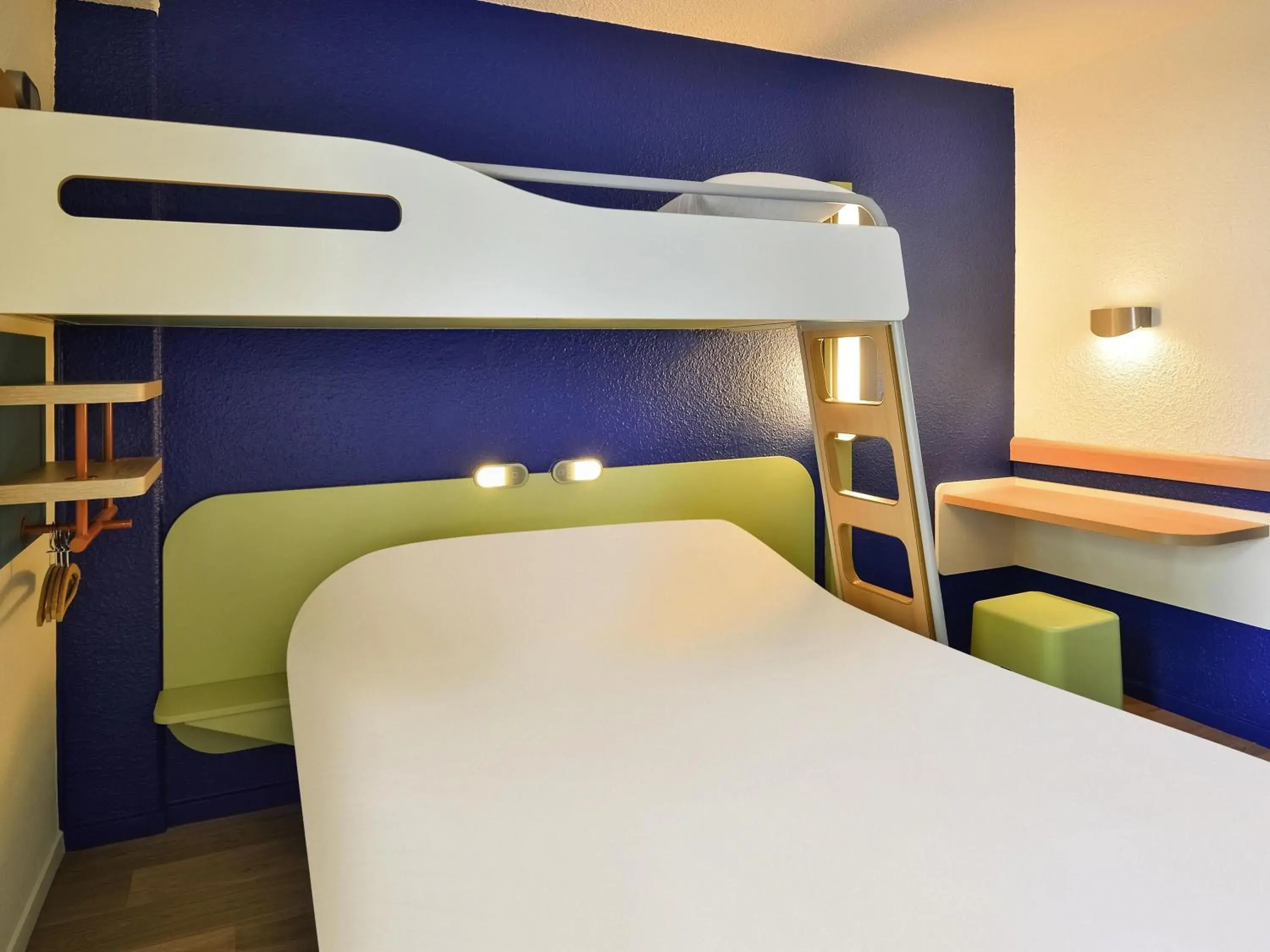 Bedroom, Bed in Ibis budget Chambéry Centre Ville Bedroom, Bed in Ibis budget Chambéry Centre Ville