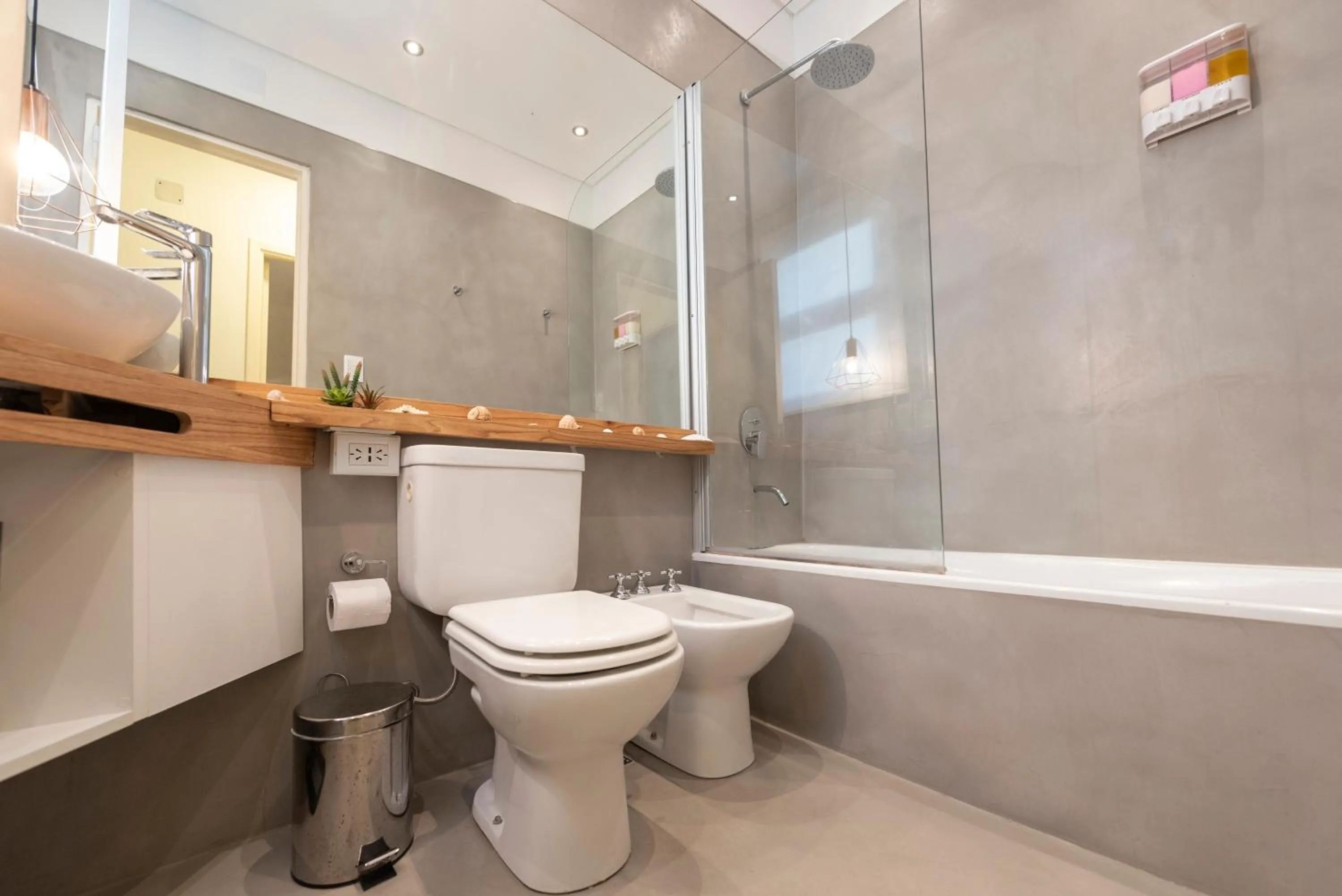 Bath in Palermo Apart By Zafiro