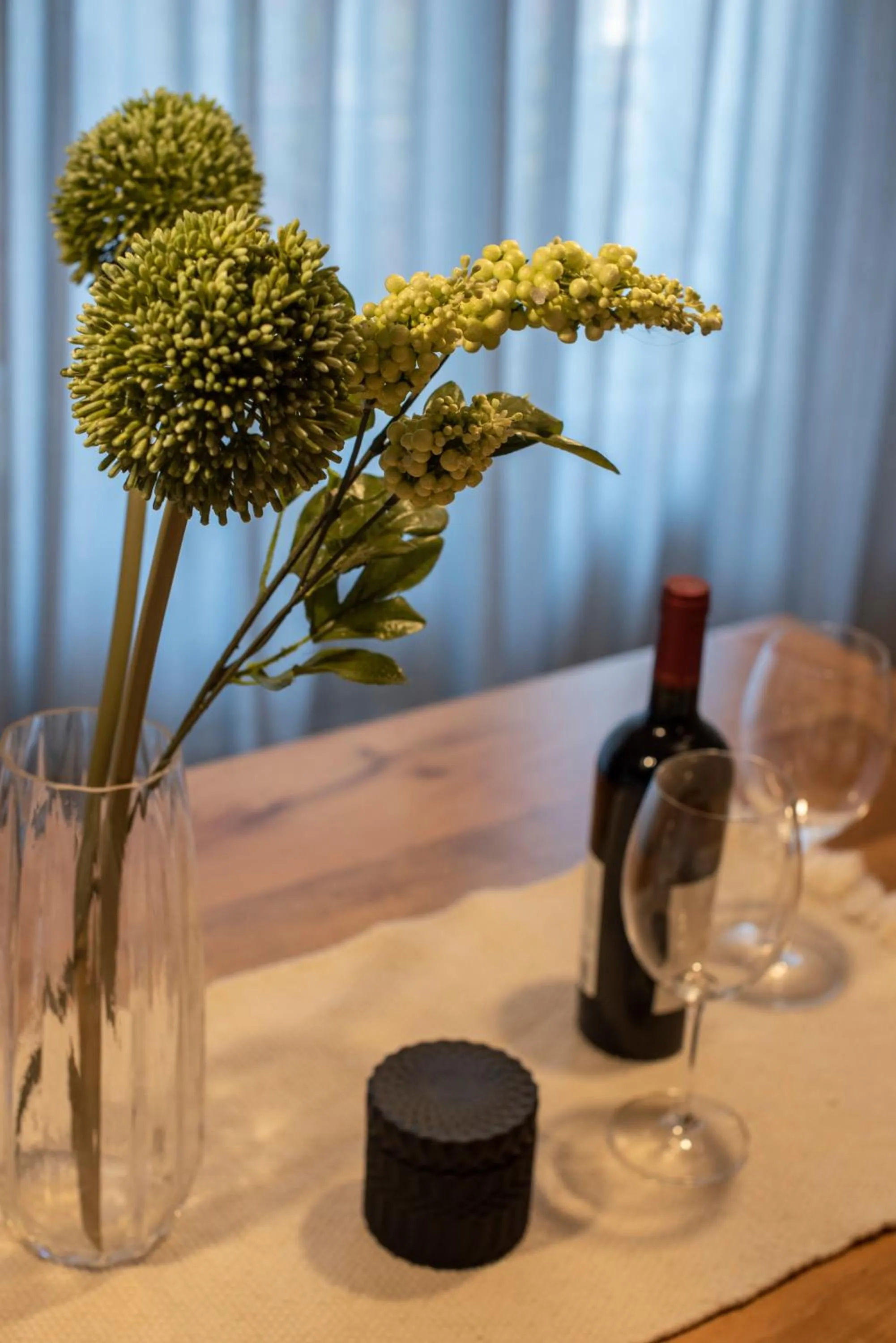 Dining area in Palermo Apart By Zafiro