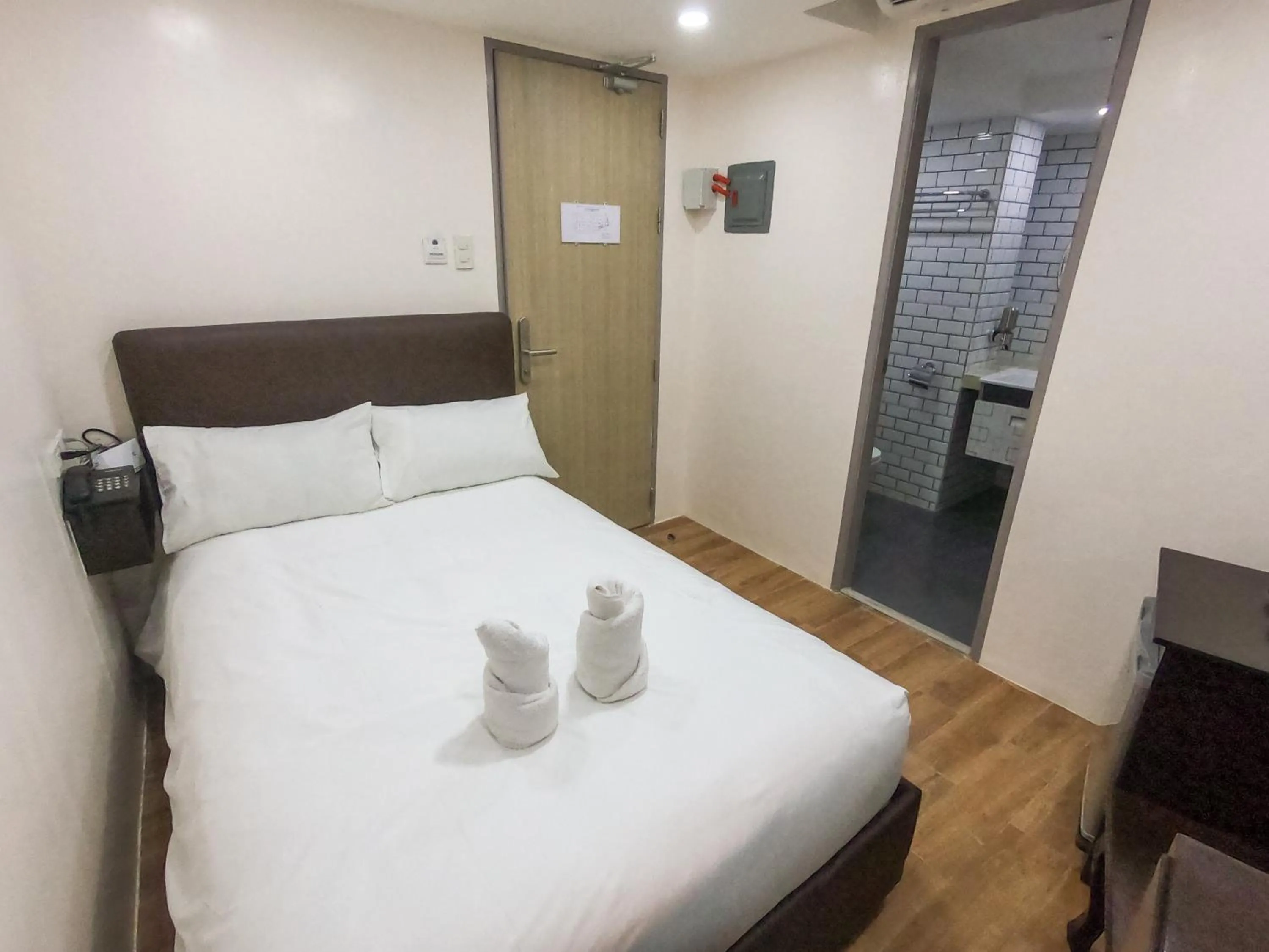 Bed in Emerald Island Hotel