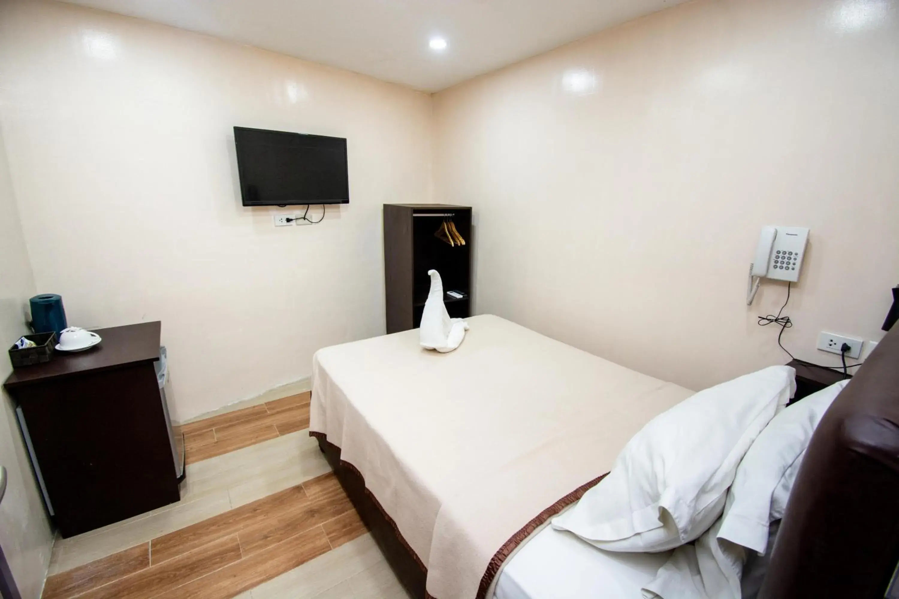 Bed in Emerald Island Hotel Bed in Emerald Island Hotel