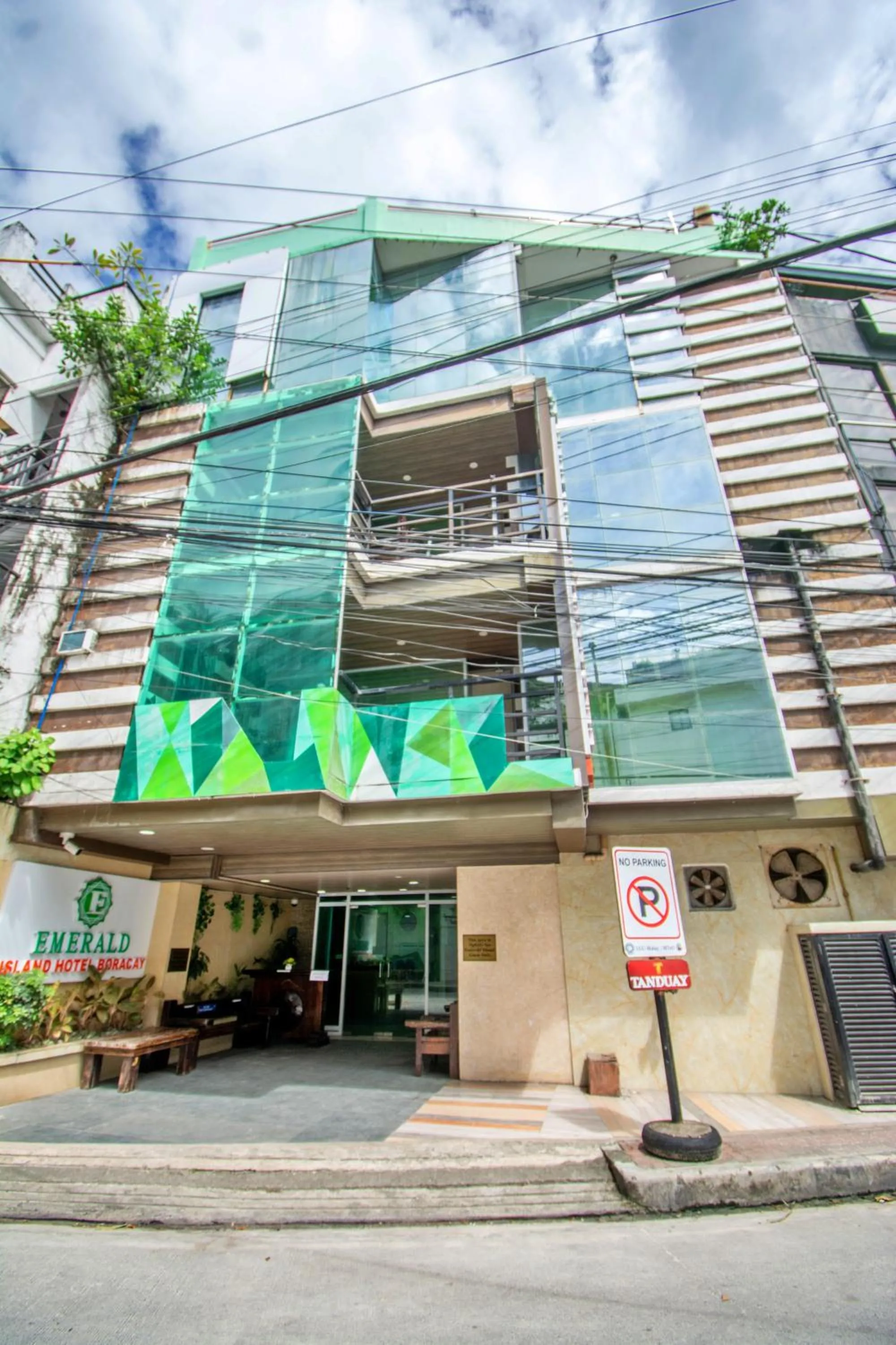 Emerald Island Hotel