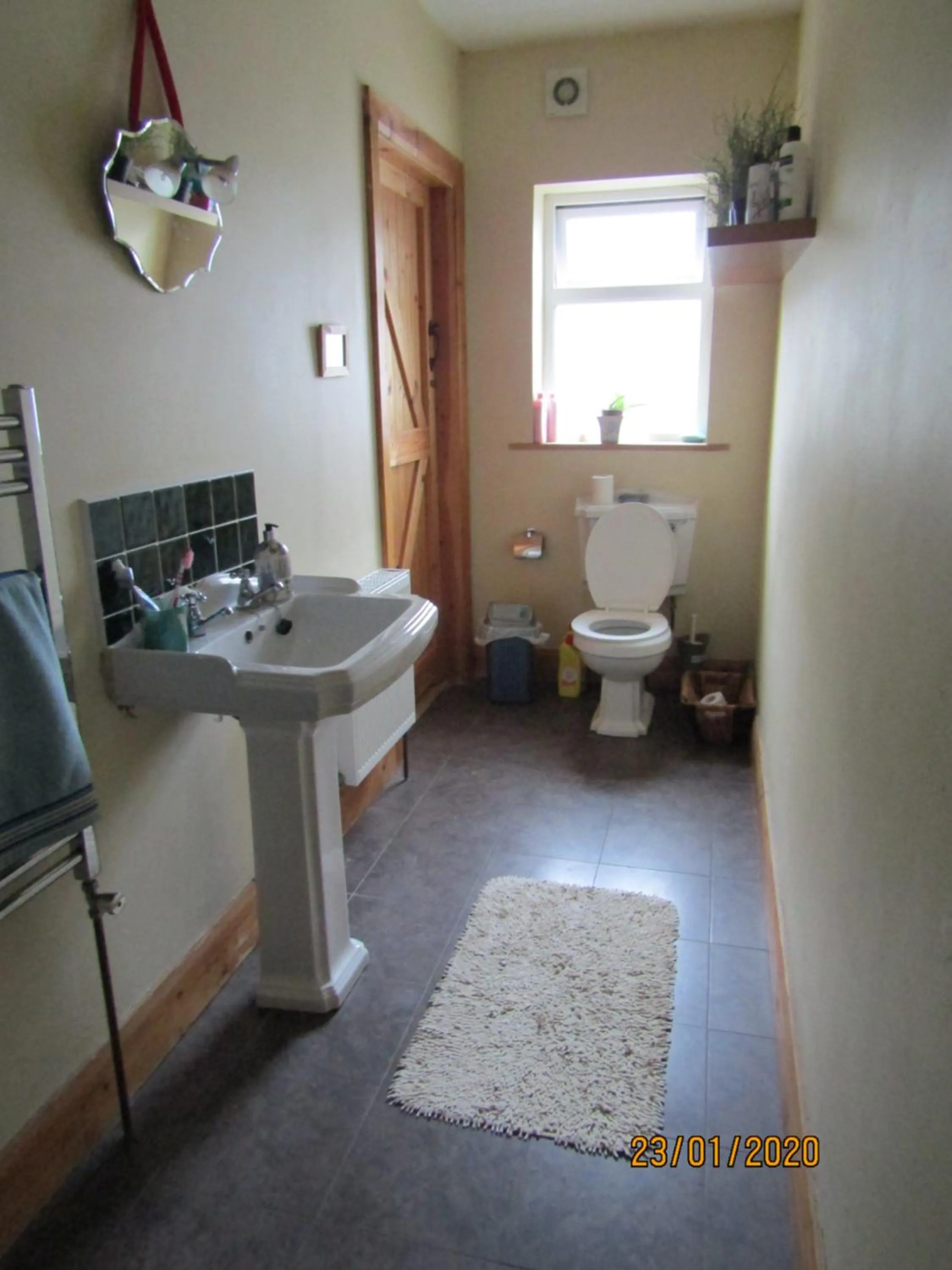 Bathroom in The Thatched Cottage B&B
