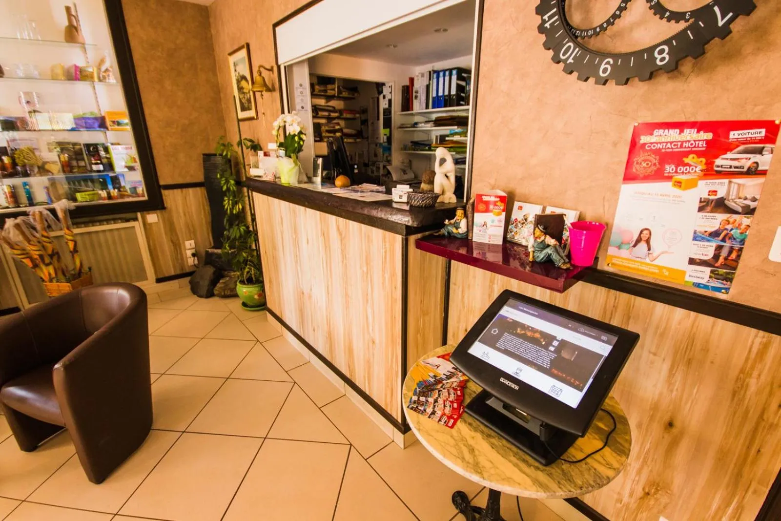 Lobby or reception in Les Messageries