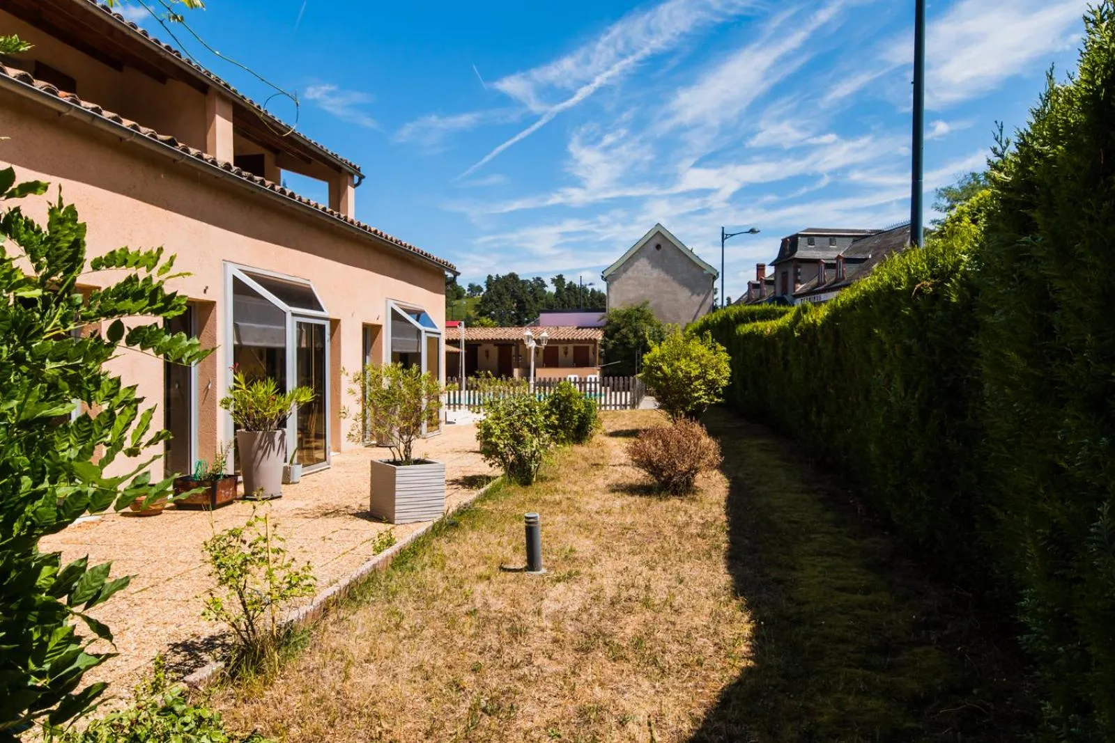 Garden in Les Messageries