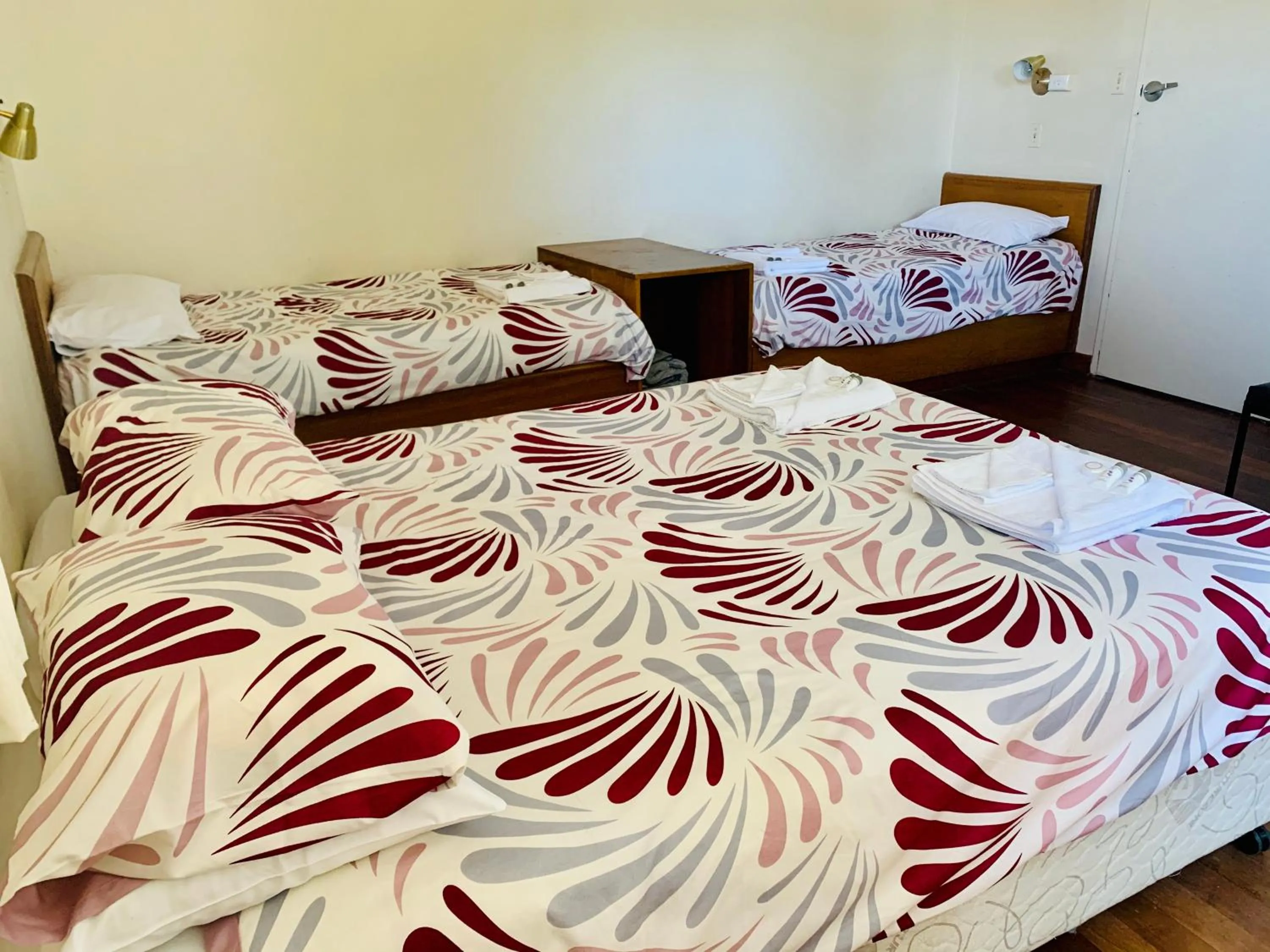 Family Room with Private Bathroom in Coonalpyn Hotel