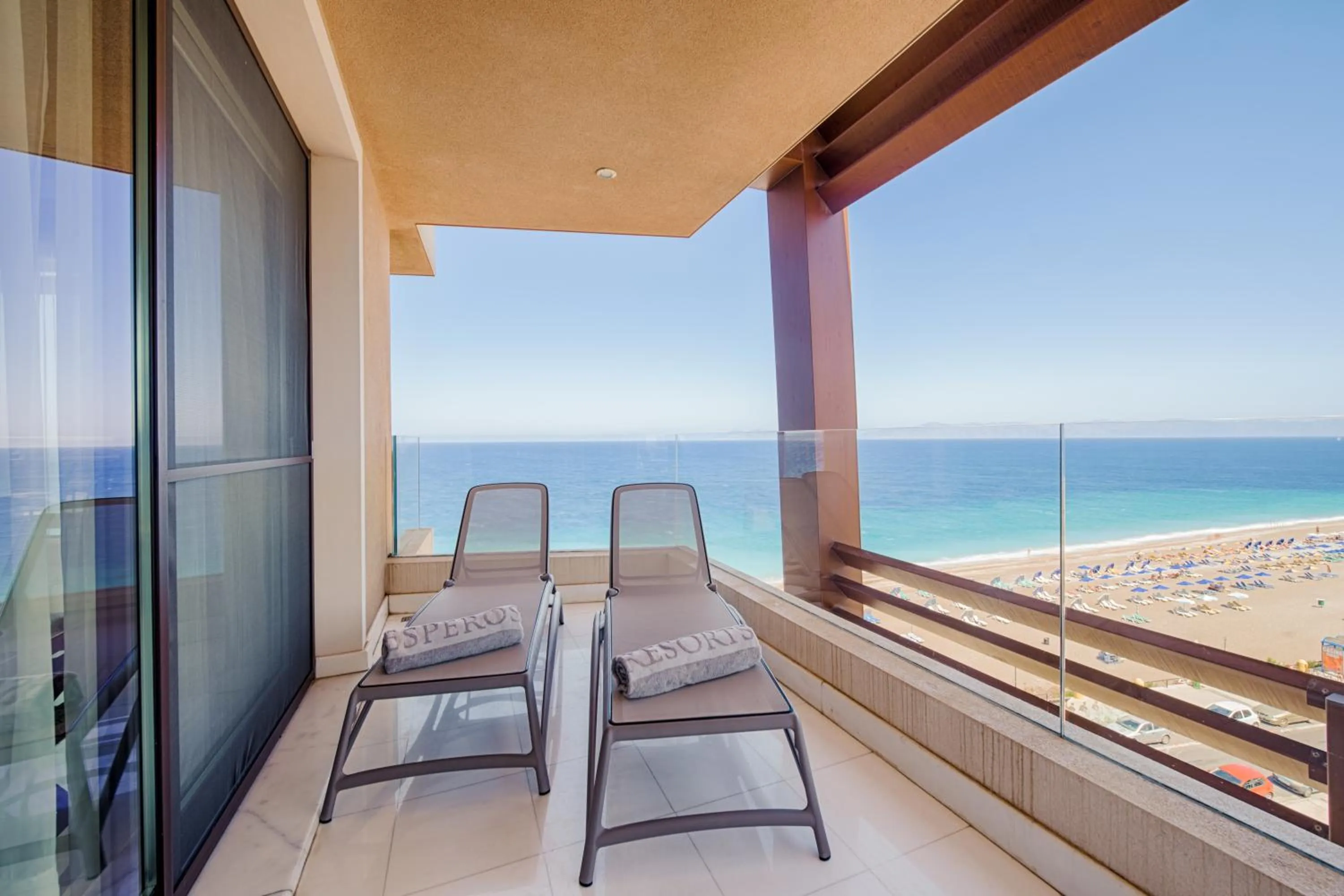 Balcony/Terrace in Bellevue On The Beach Suites