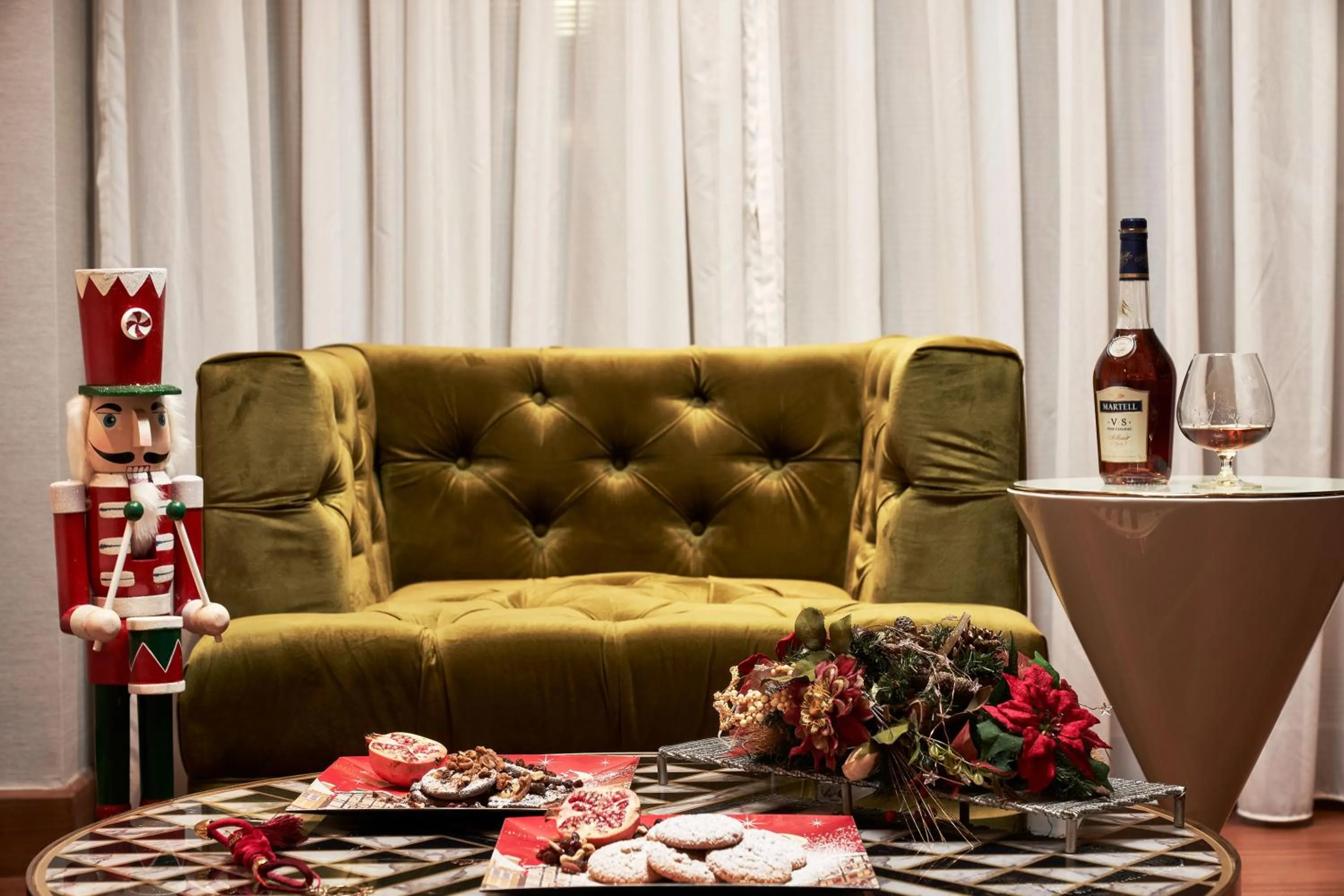 Winter in Bellevue On The Beach Suites