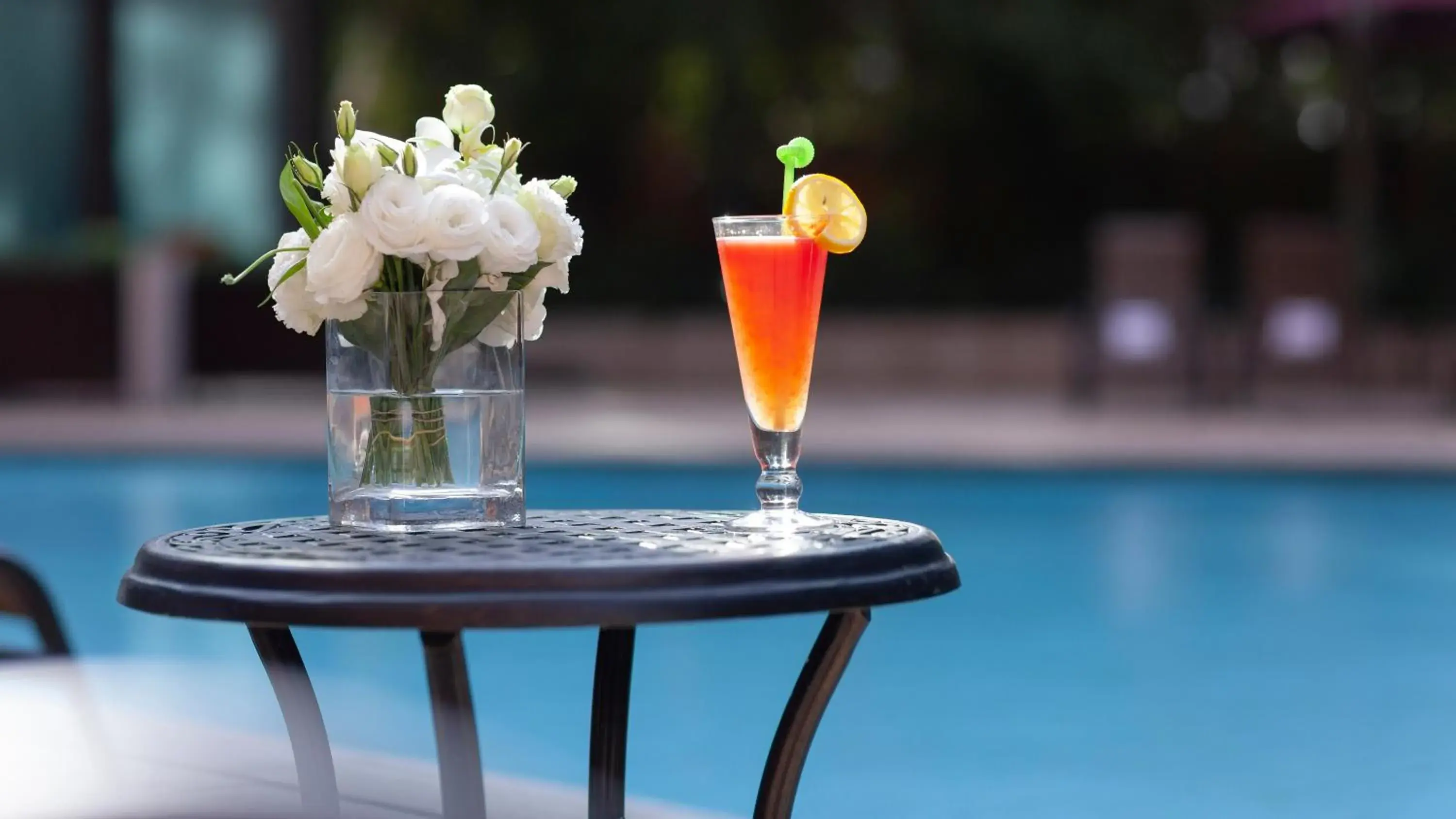 Swimming pool in Felicity Hotel Shenzhen, Luohu Railway Station Swimming pool in Felicity Hotel Shenzhen, Luohu Railway Station