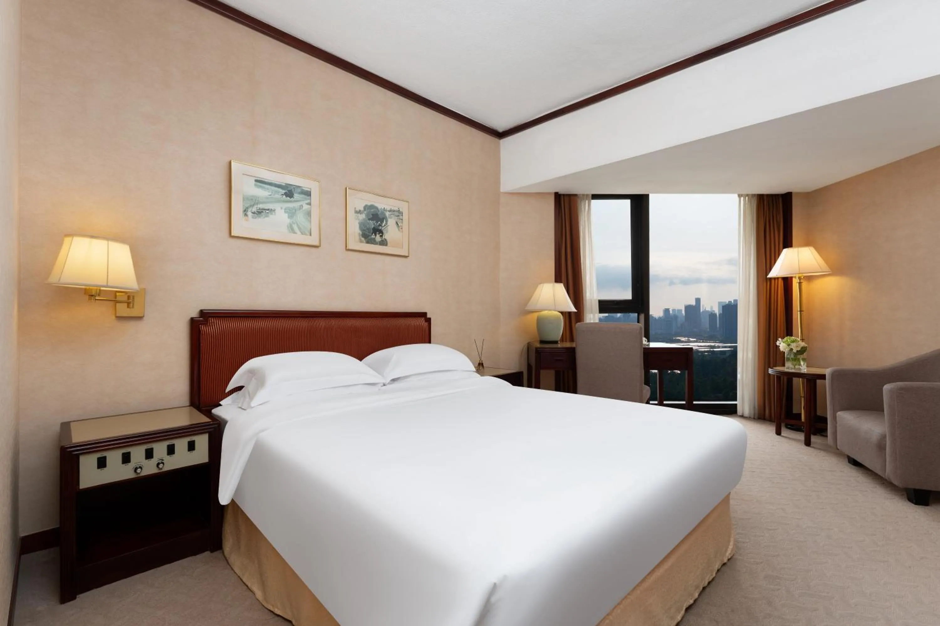 Bed in Felicity Hotel Shenzhen, Luohu Railway Station