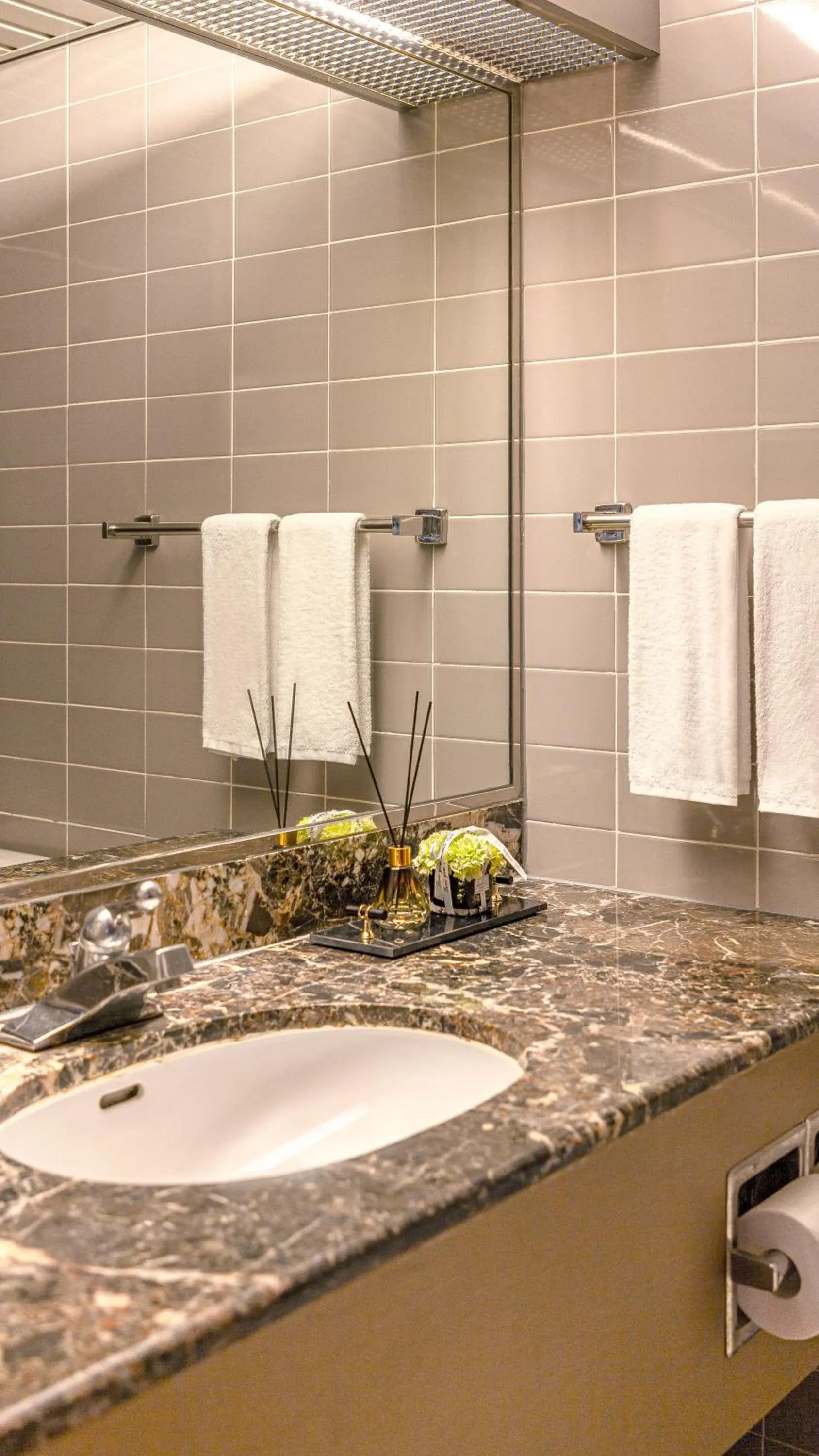 Felicity Hotel Shenzhen, Luohu Railway Station