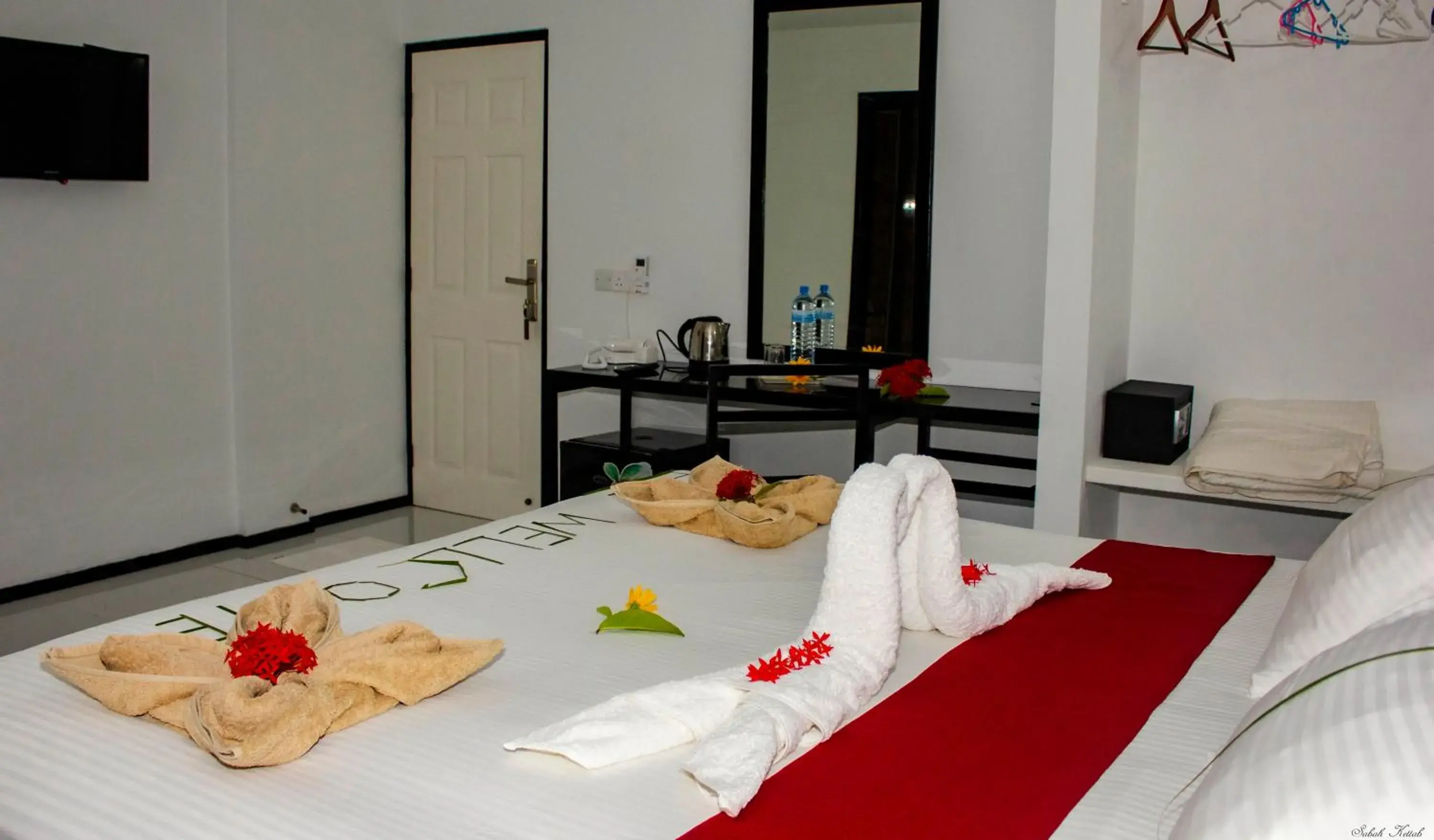 Bed in Crown Beach Villas -Private Beach Bed in Crown Beach Villas -Private Beach