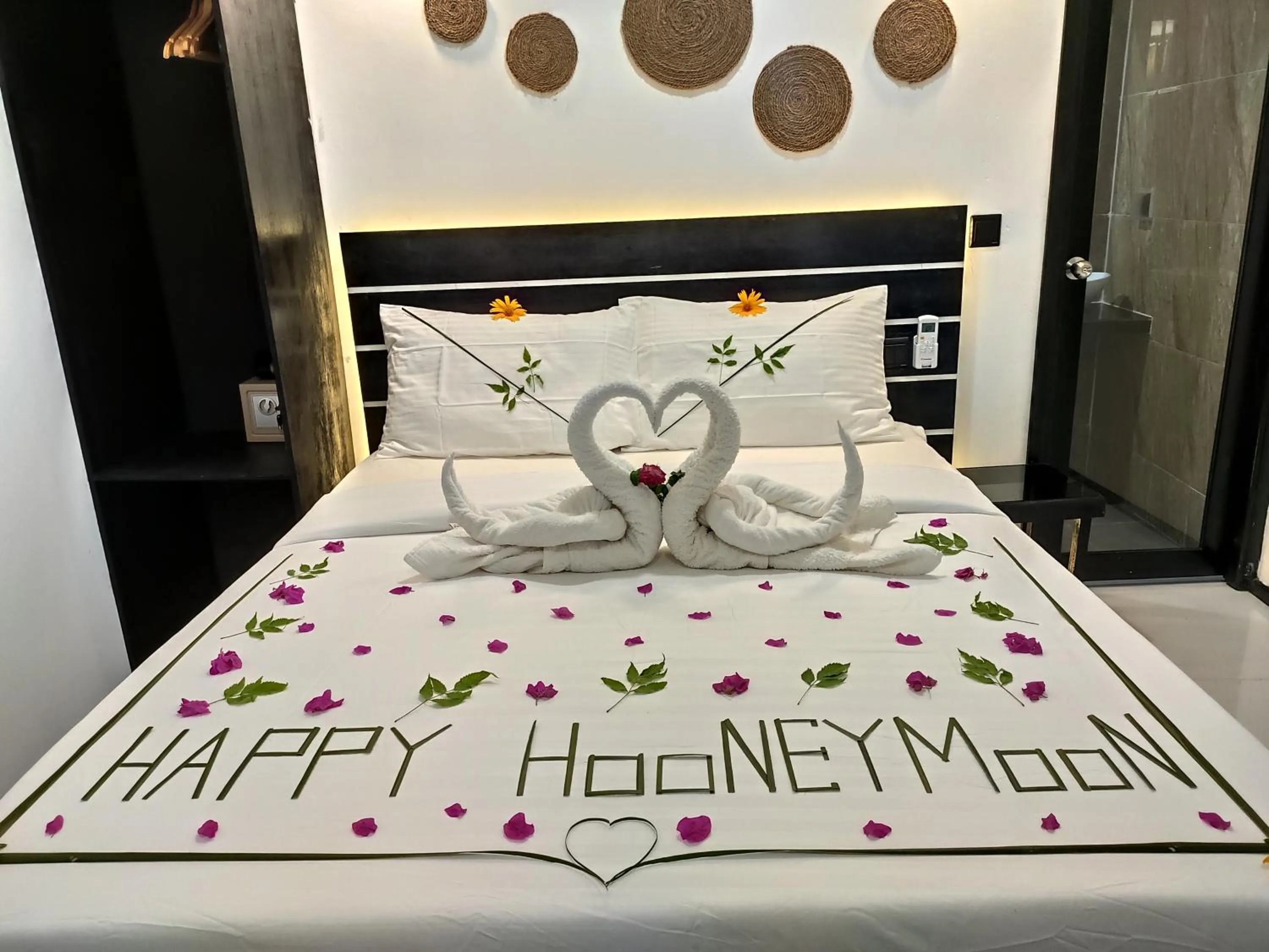 Bed in Crown Beach Villas -Private Beach